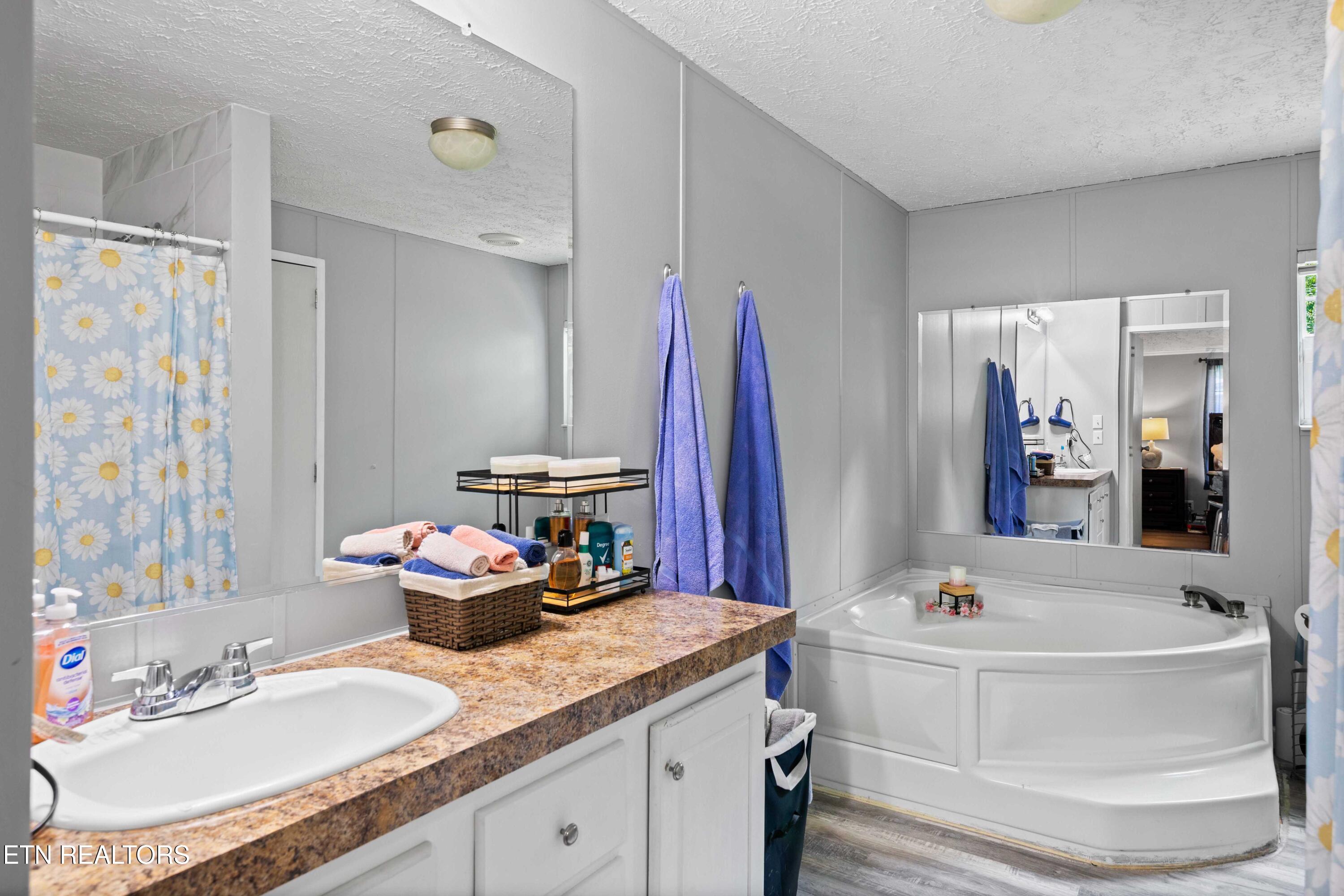 117 Loggers Lane Clinton TN 37716