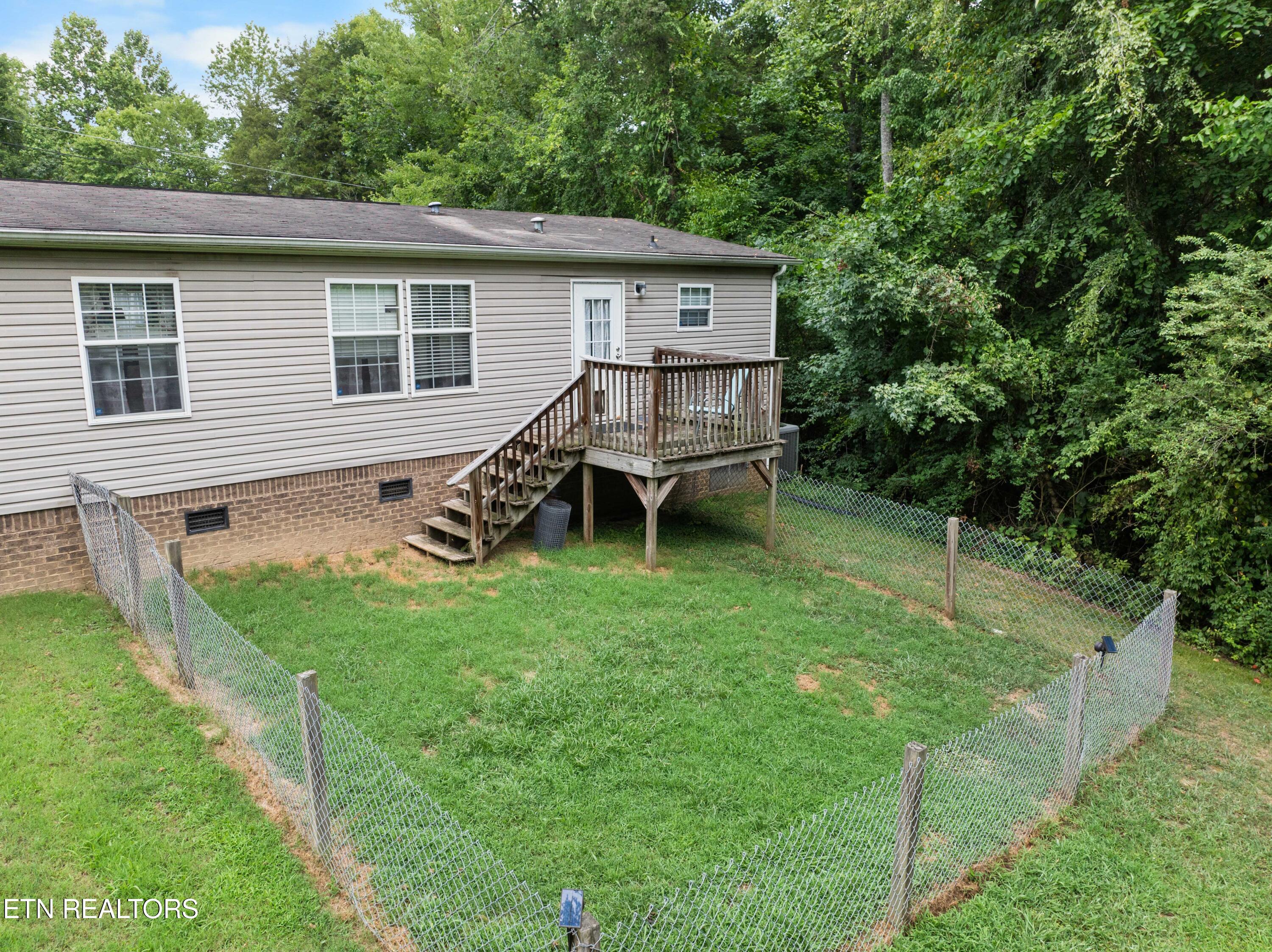 117 Loggers Lane Clinton TN 37716