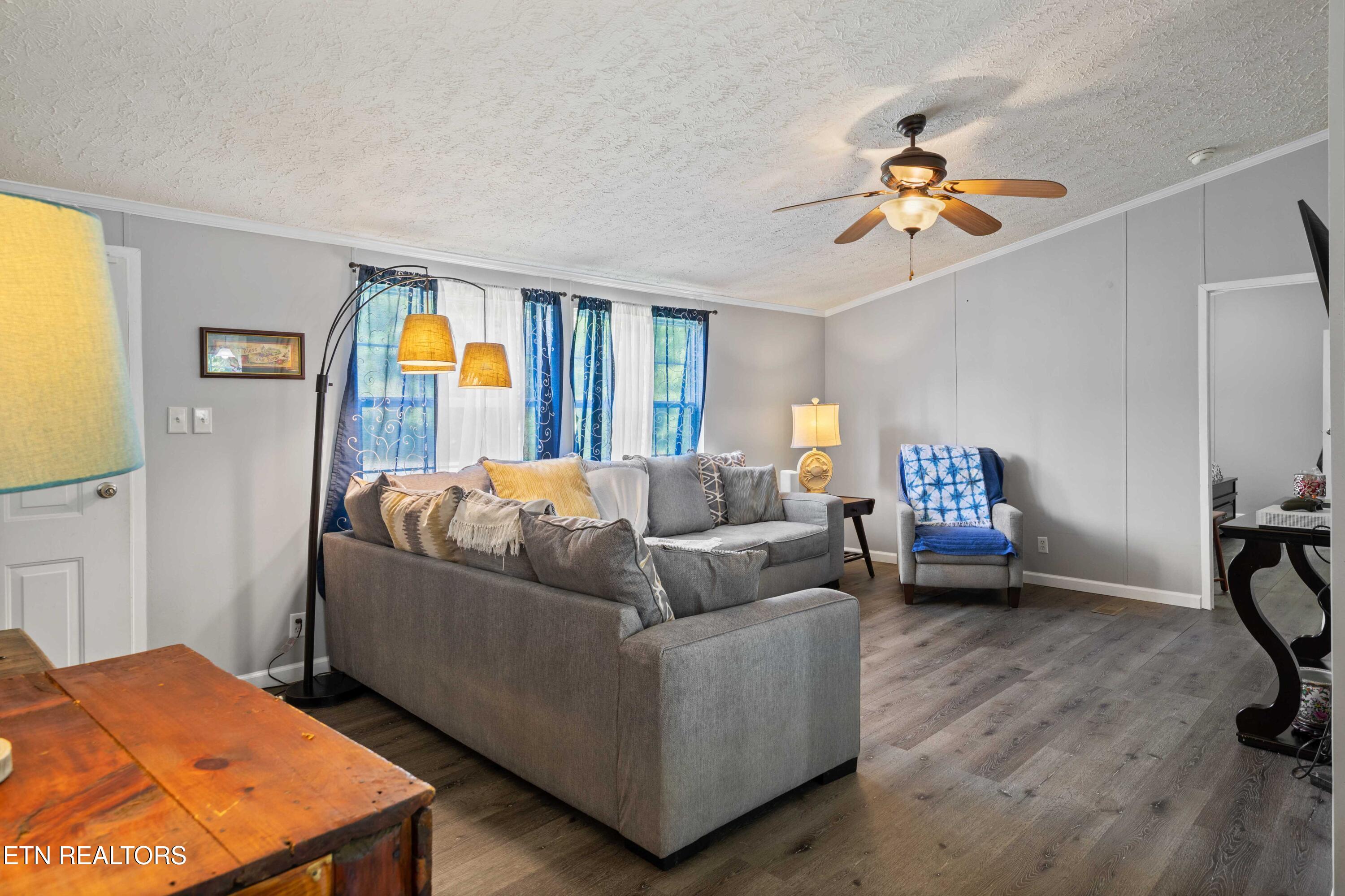 117 Loggers Lane Clinton TN 37716