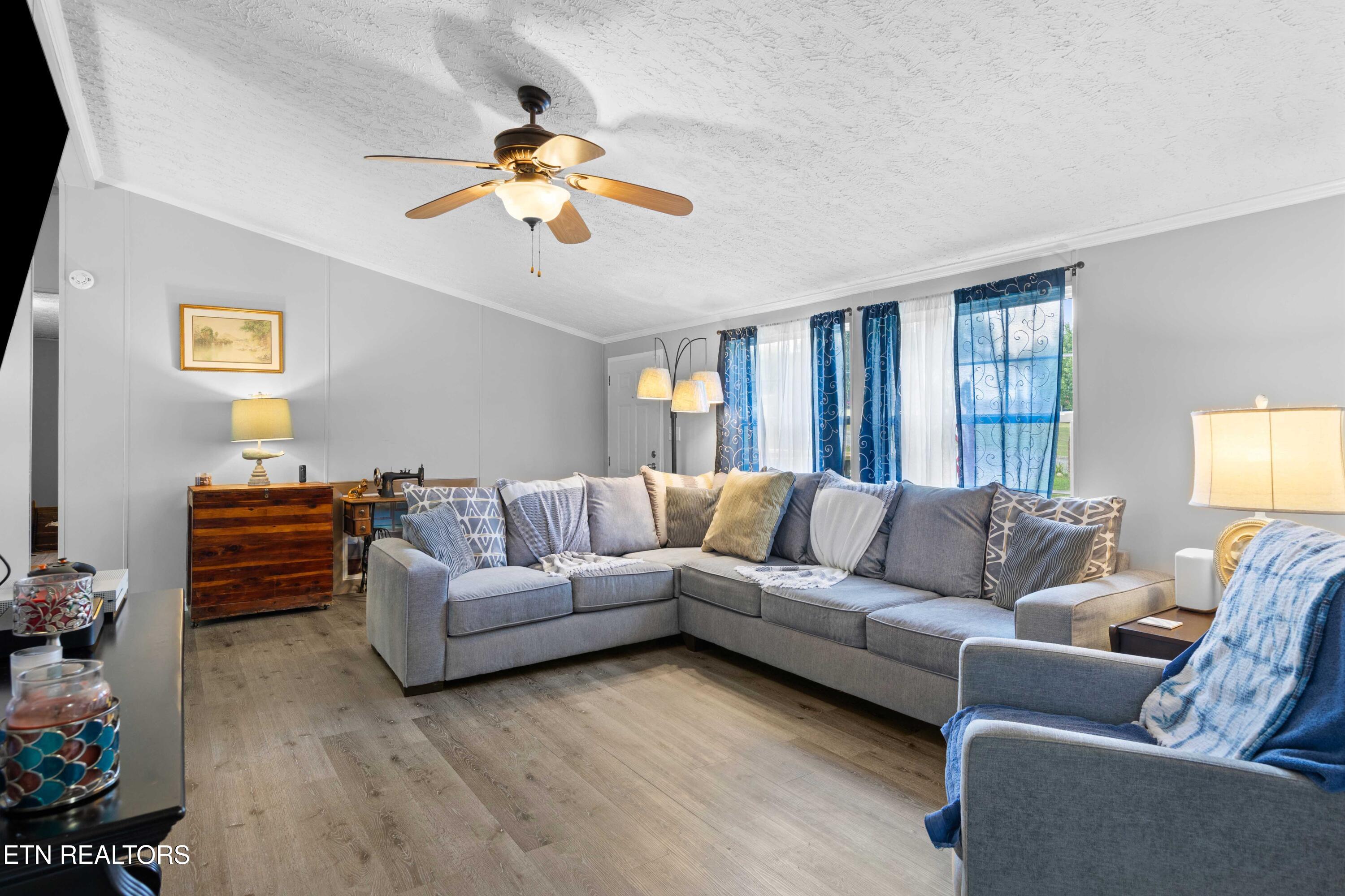 117 Loggers Lane Clinton TN 37716