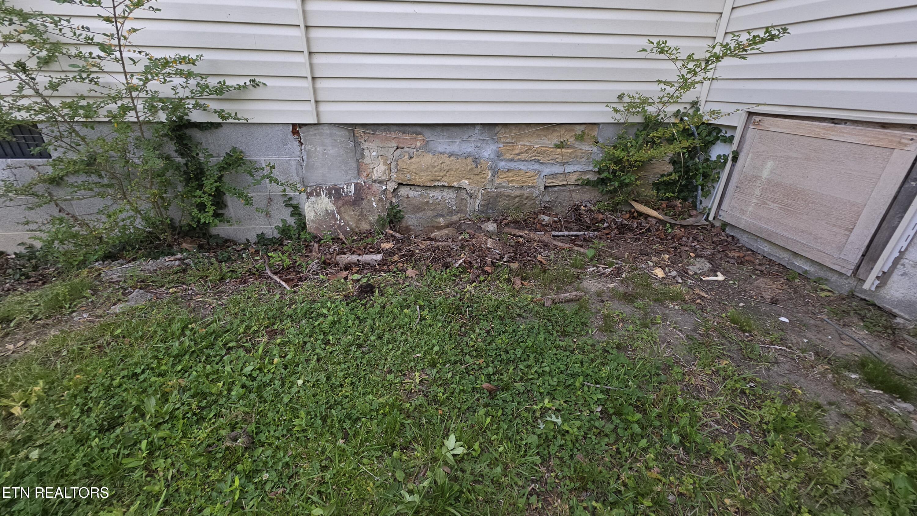 671 Williams Creek Road Oneida TN 37841