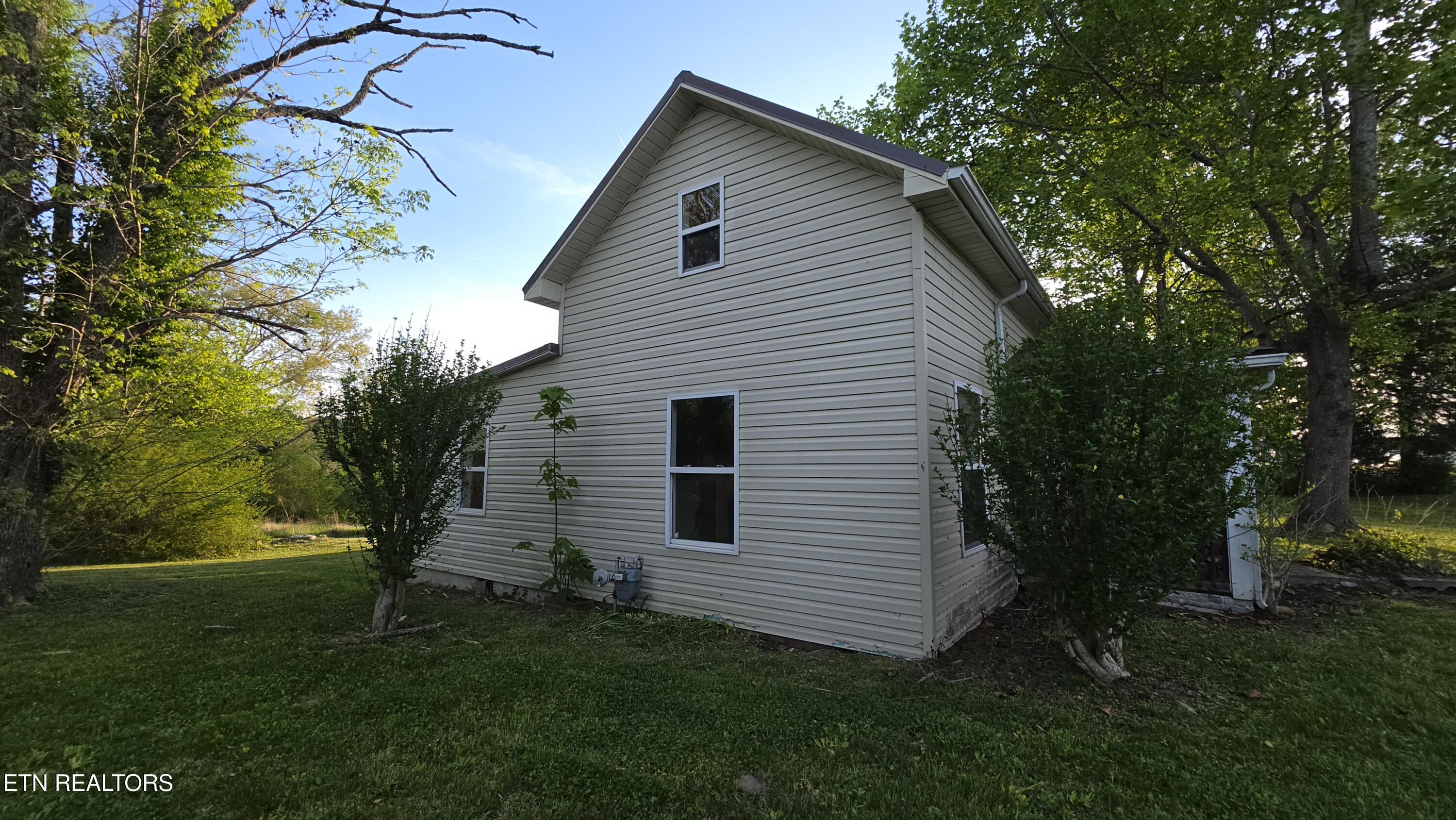 671 Williams Creek Road Oneida TN 37841