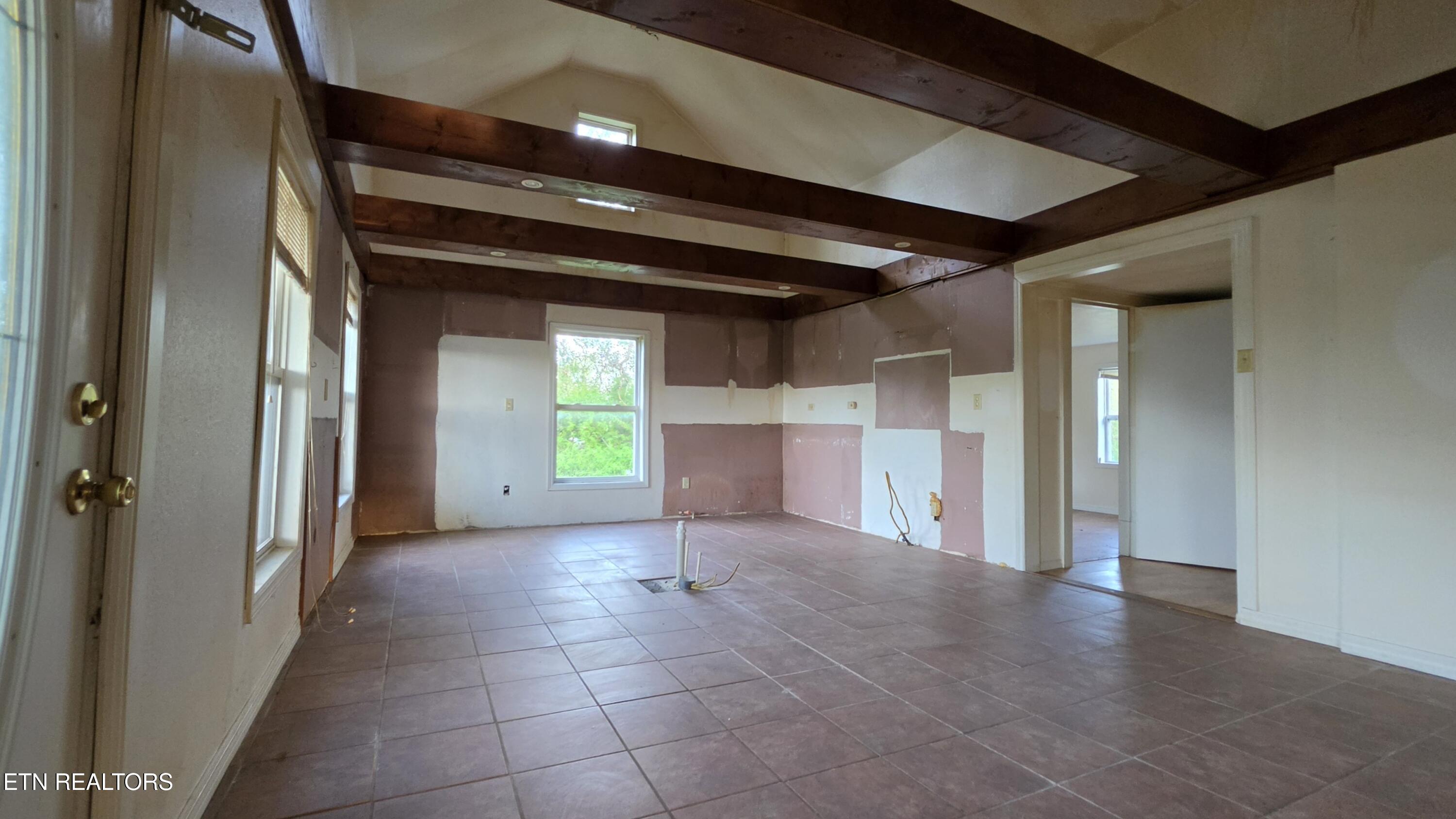 671 Williams Creek Road Oneida TN 37841