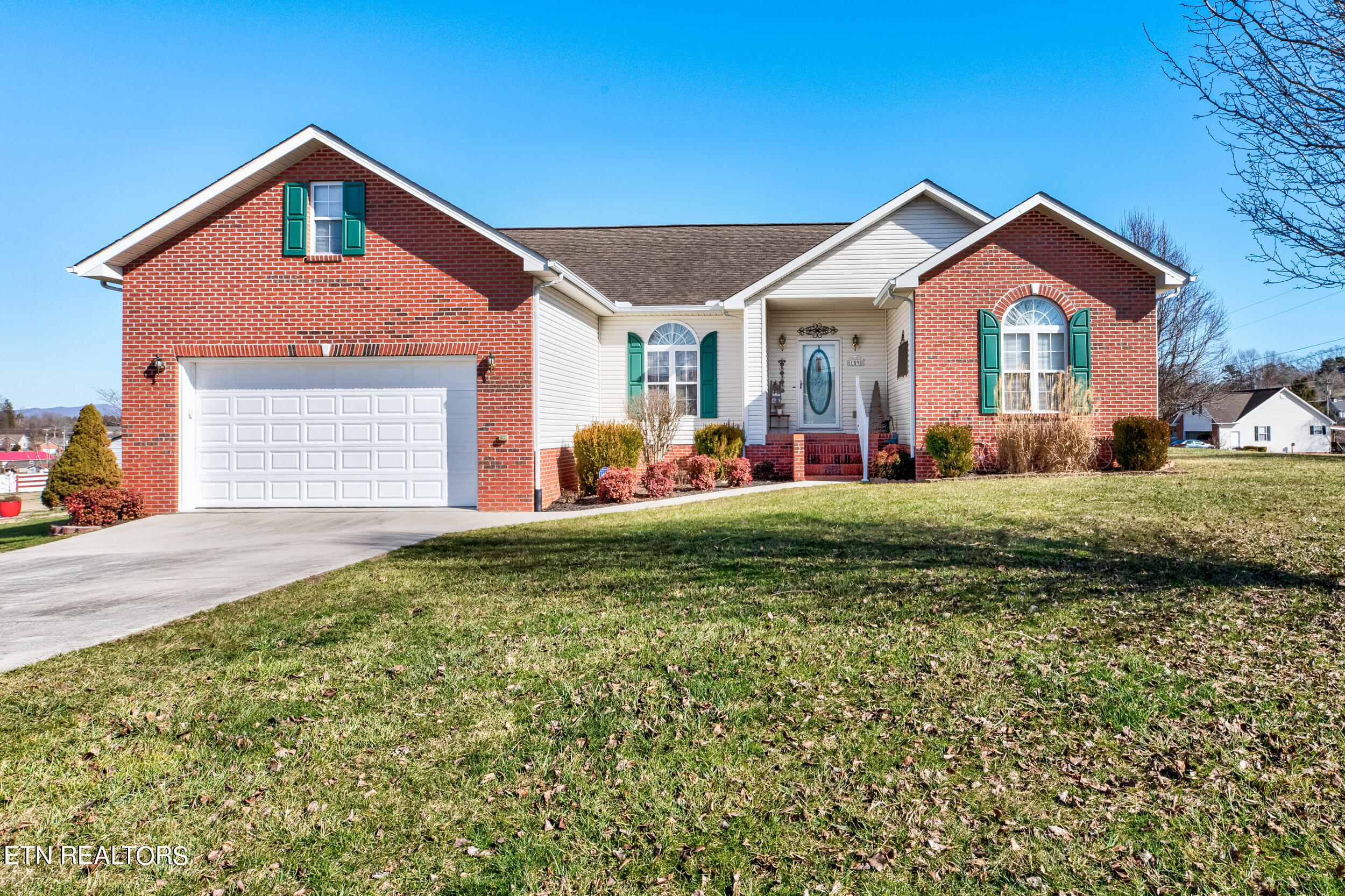 159 Austin Lane Jacksboro TN 37757