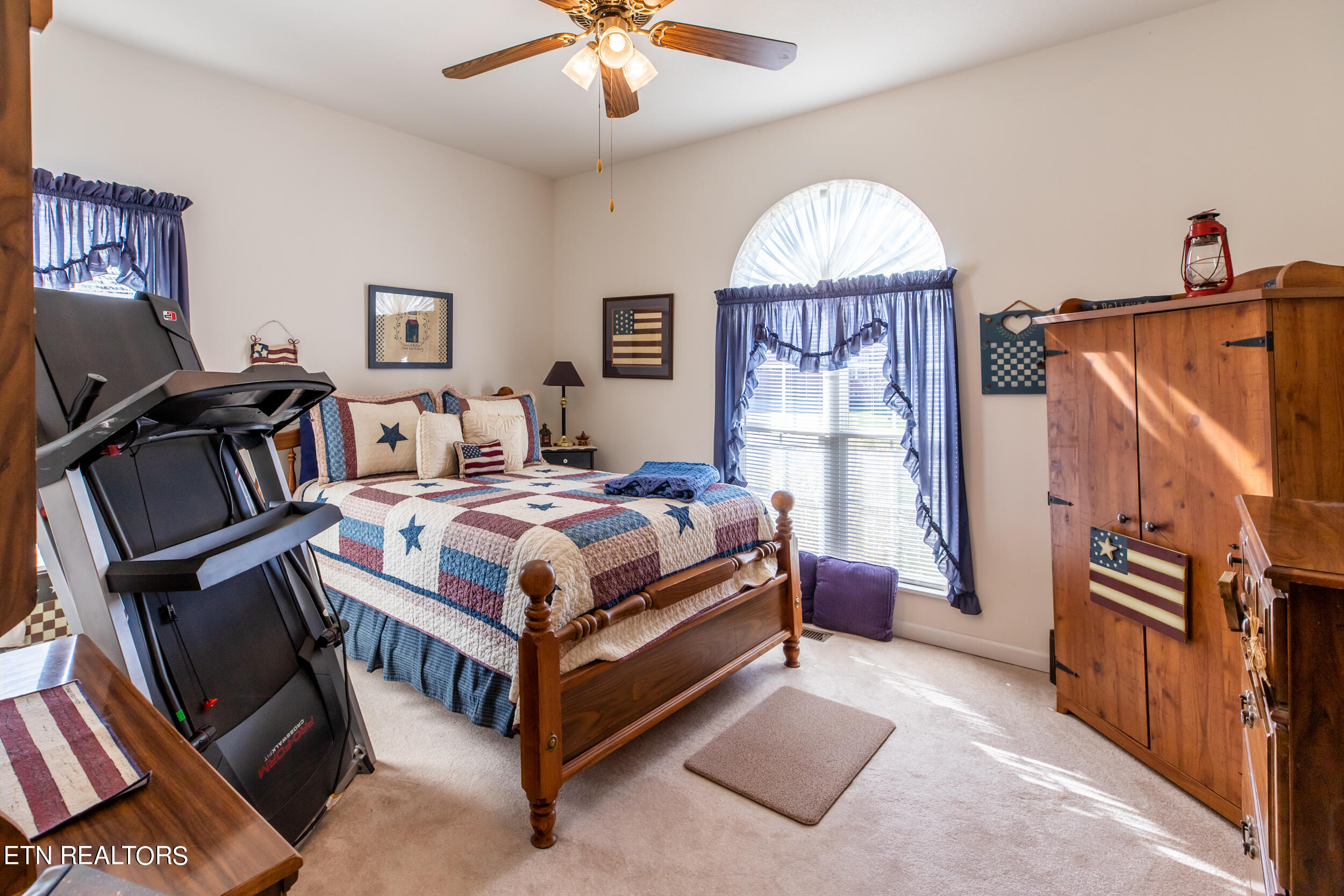 159 Austin Lane Jacksboro TN 37757