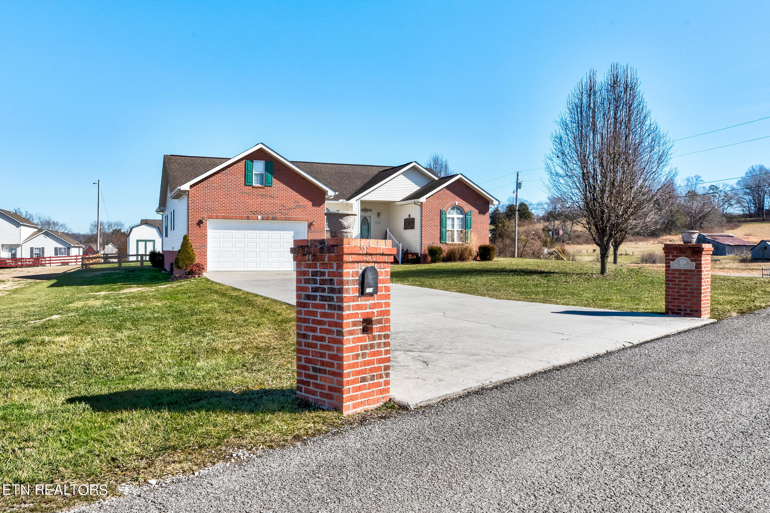 159 Austin Lane Jacksboro TN 37757