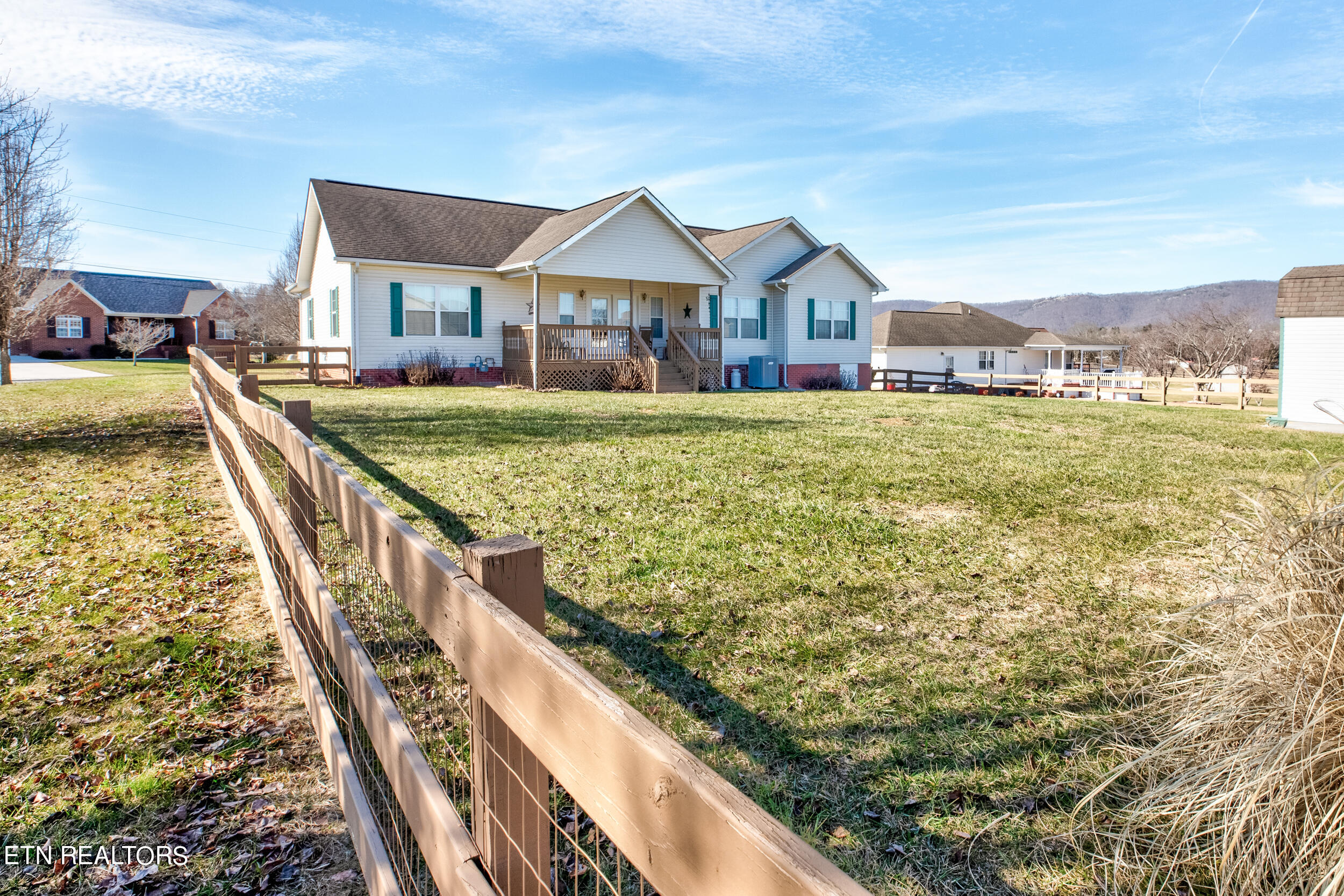 159 Austin Lane Jacksboro TN 37757