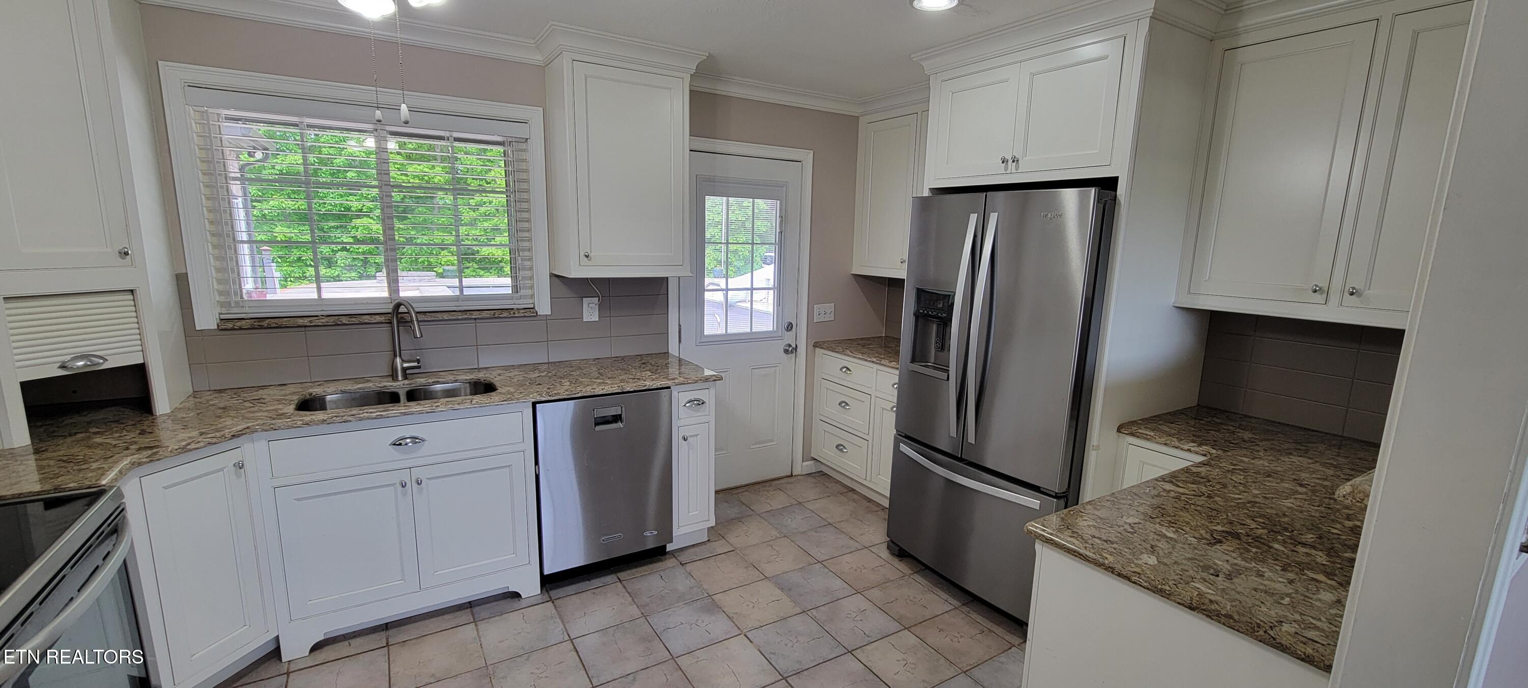 115 Jones Lane Clinton TN 37716