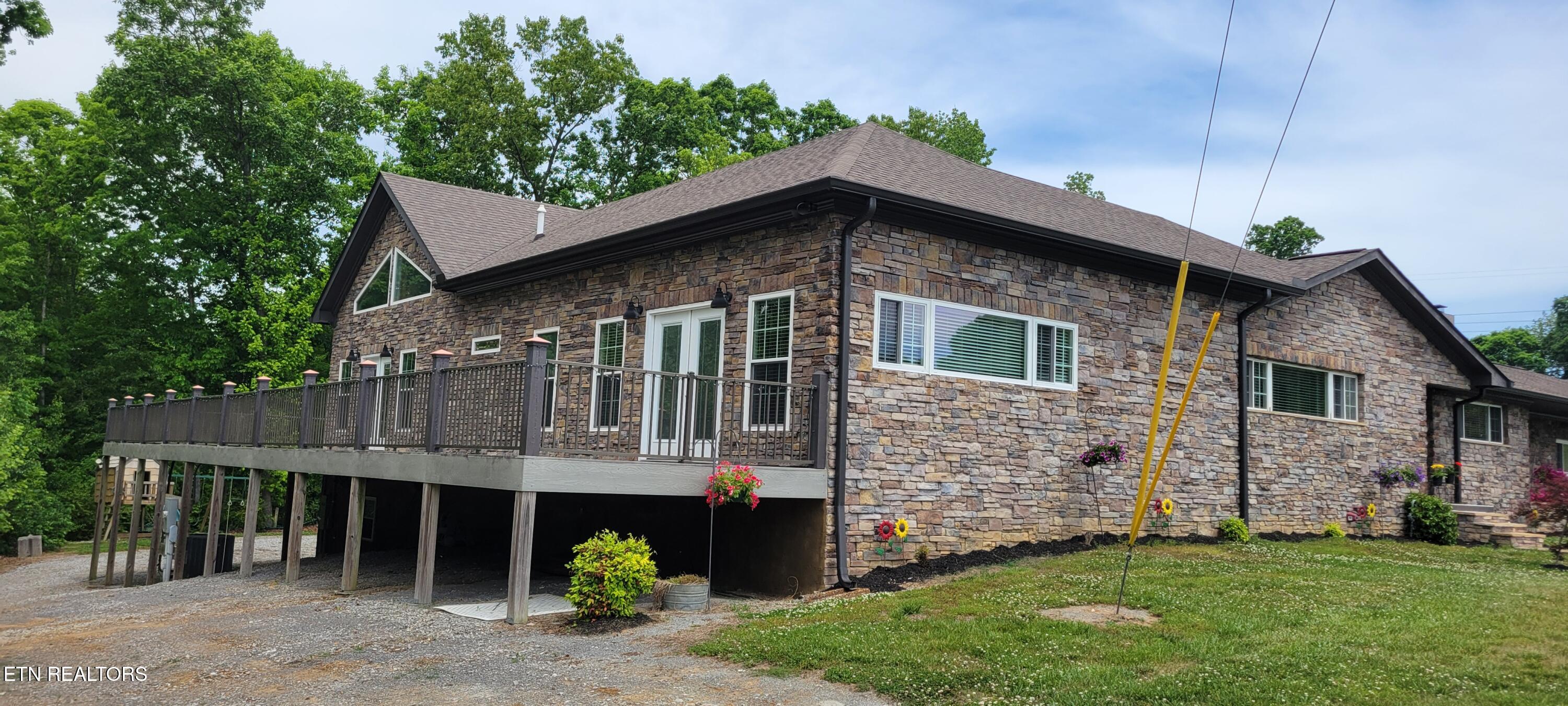 115 Jones Lane Clinton TN 37716