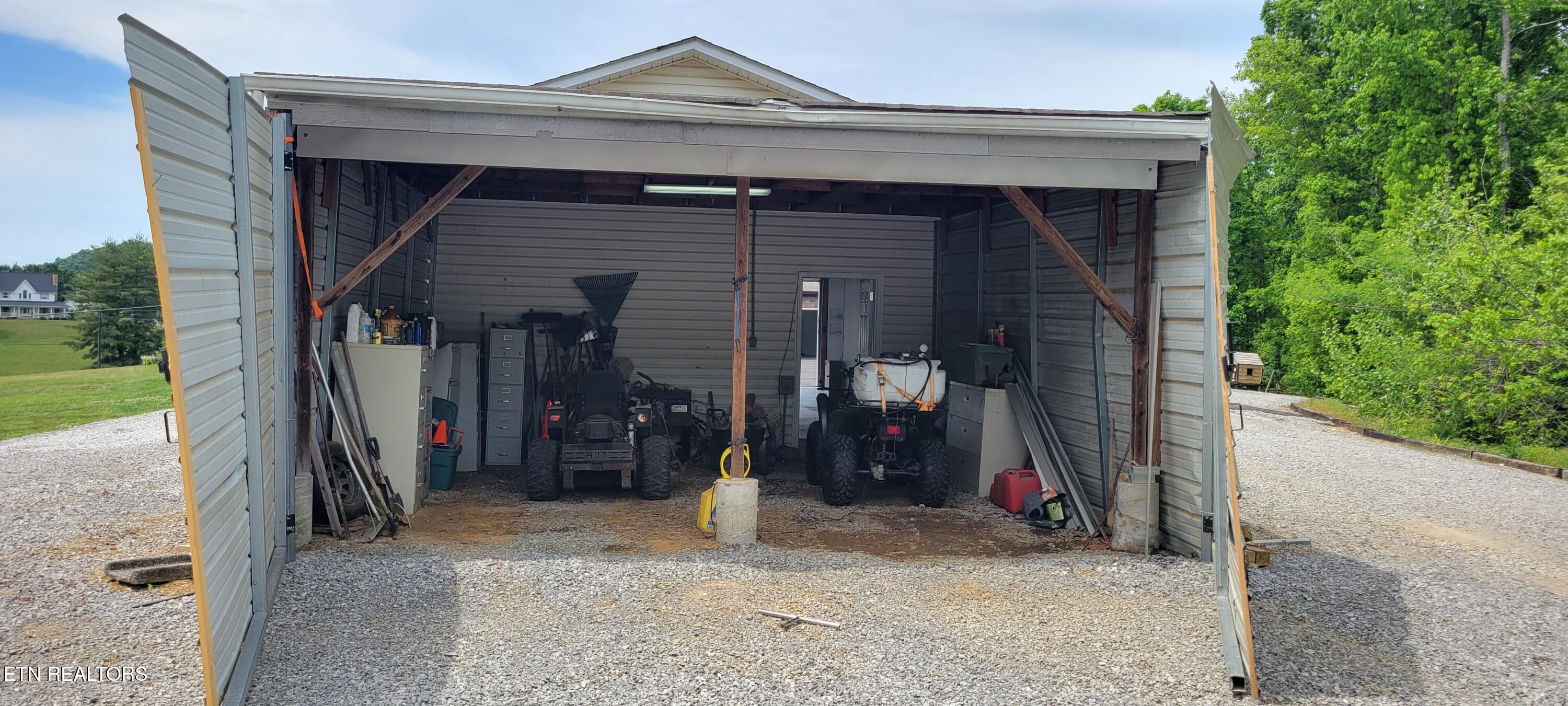 115 Jones Lane Clinton TN 37716