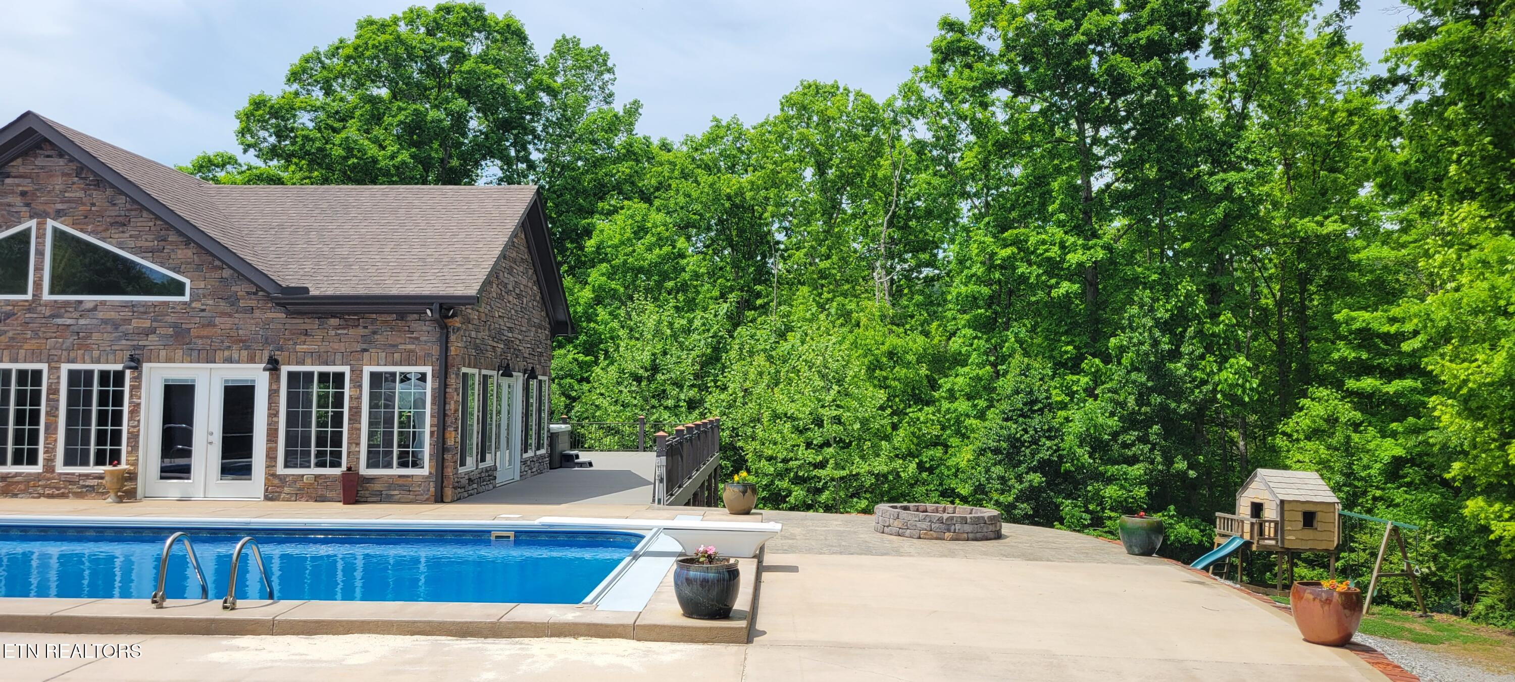 115 Jones Lane Clinton TN 37716