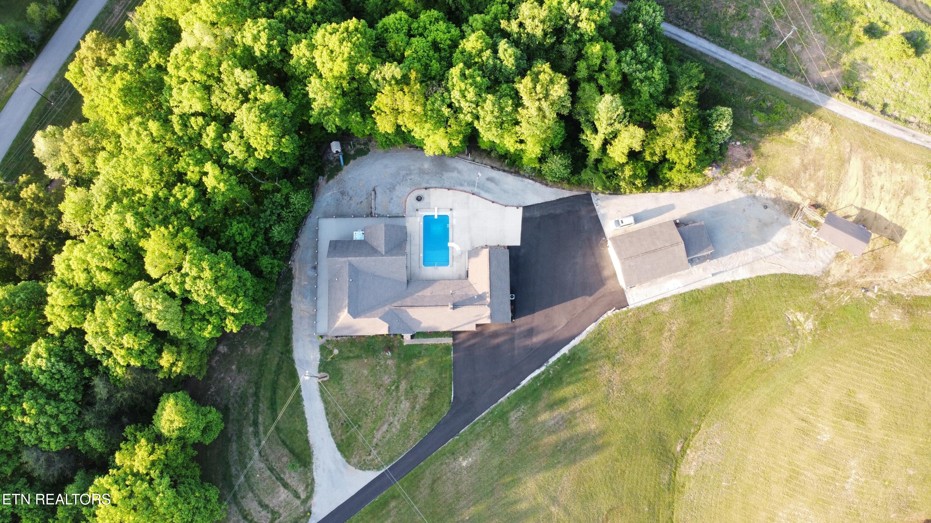 115 Jones Lane Clinton TN 37716