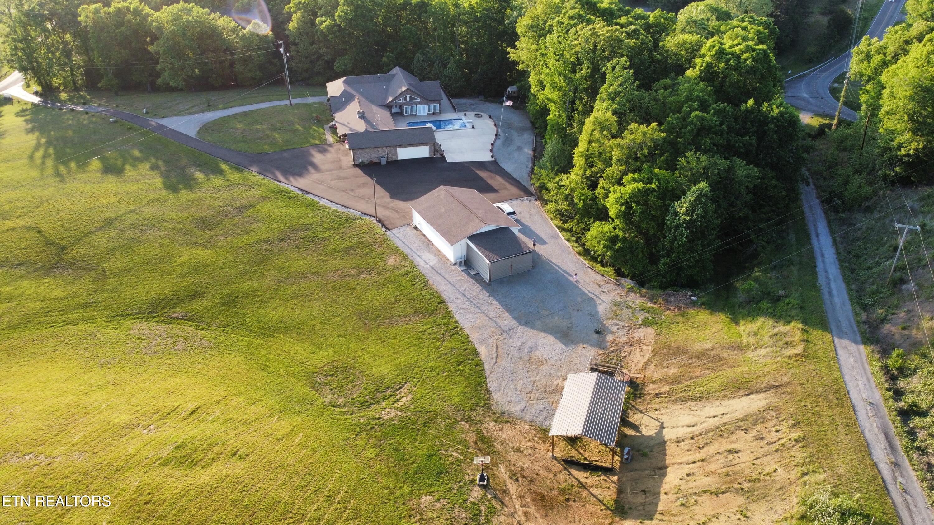 115 Jones Lane Clinton TN 37716