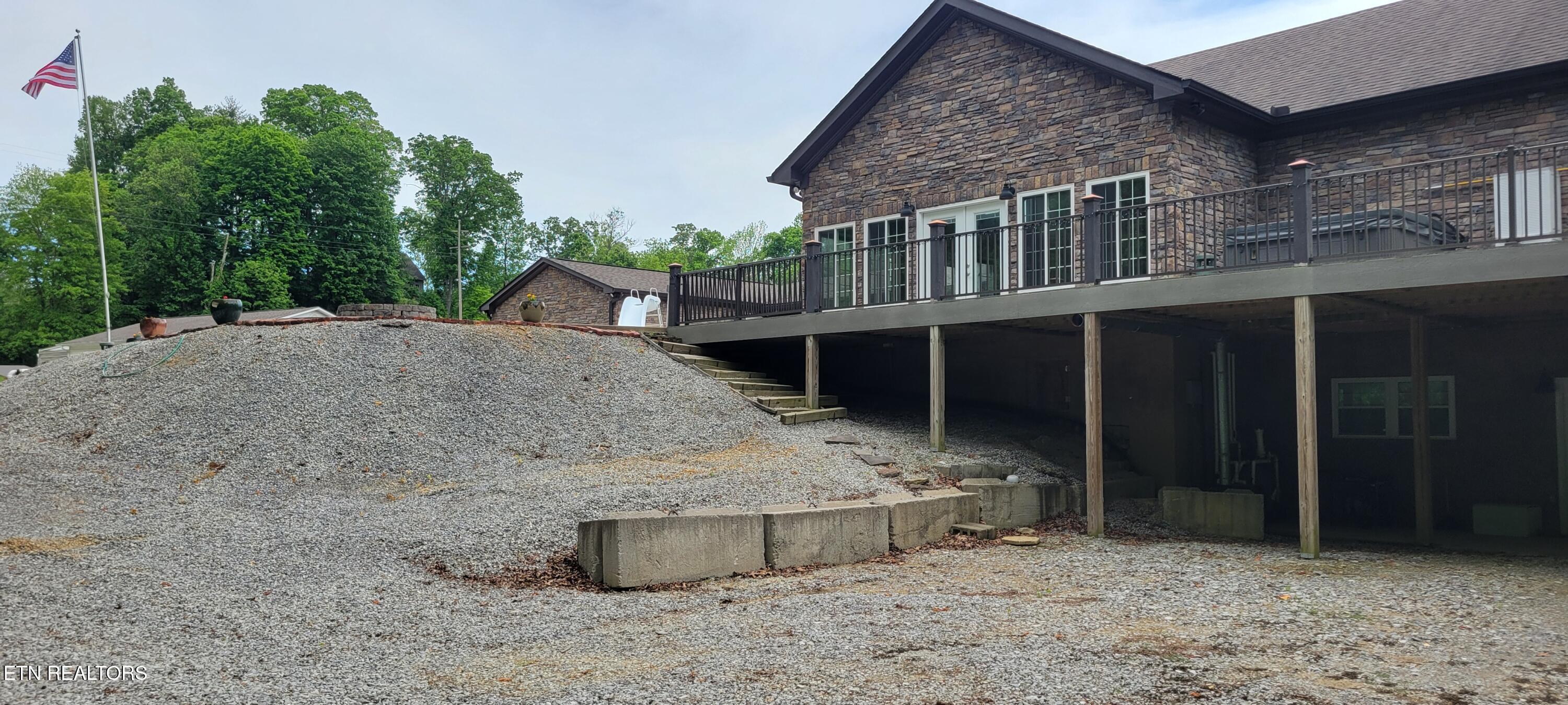 115 Jones Lane Clinton TN 37716