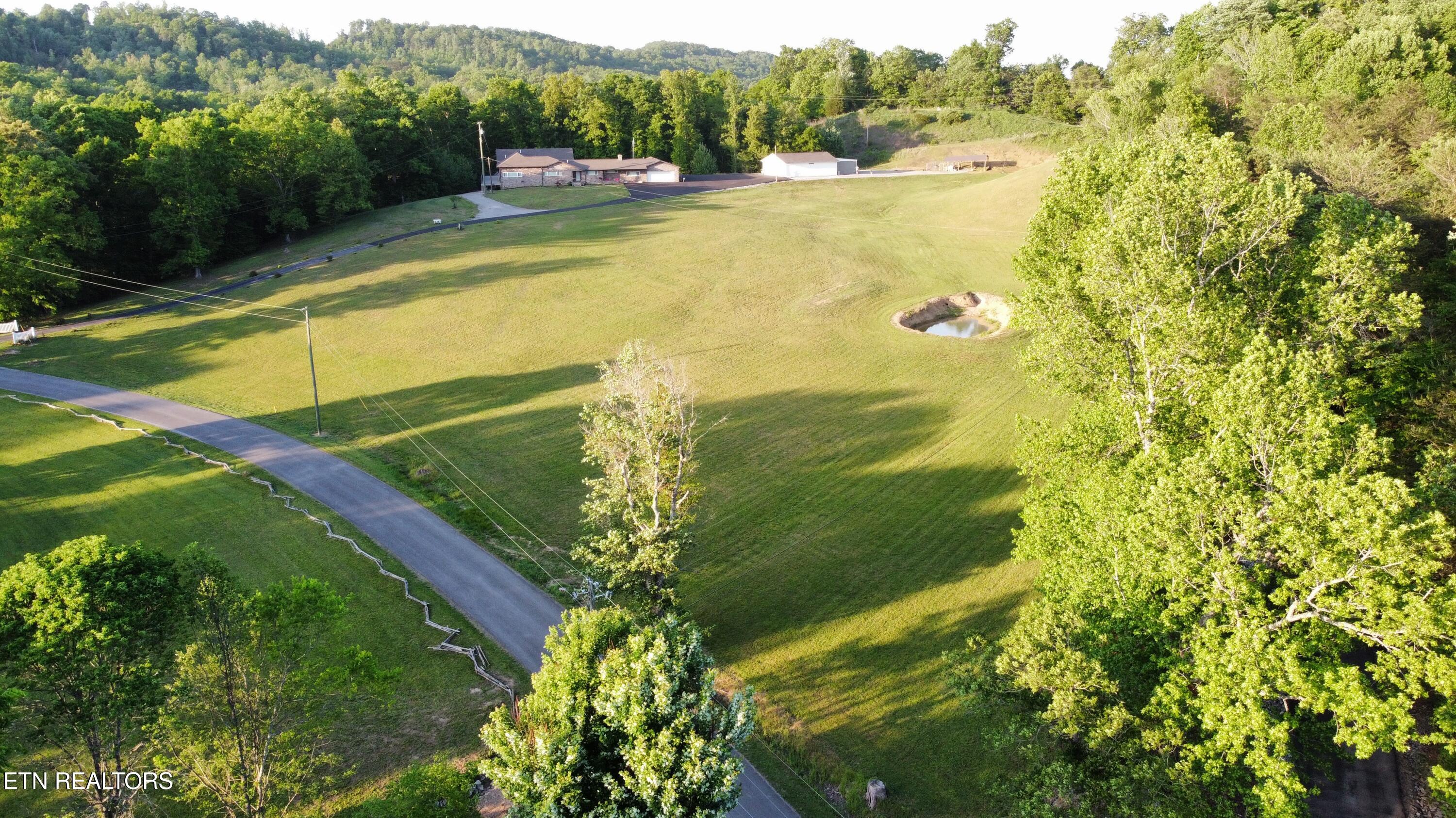 115 Jones Lane Clinton TN 37716