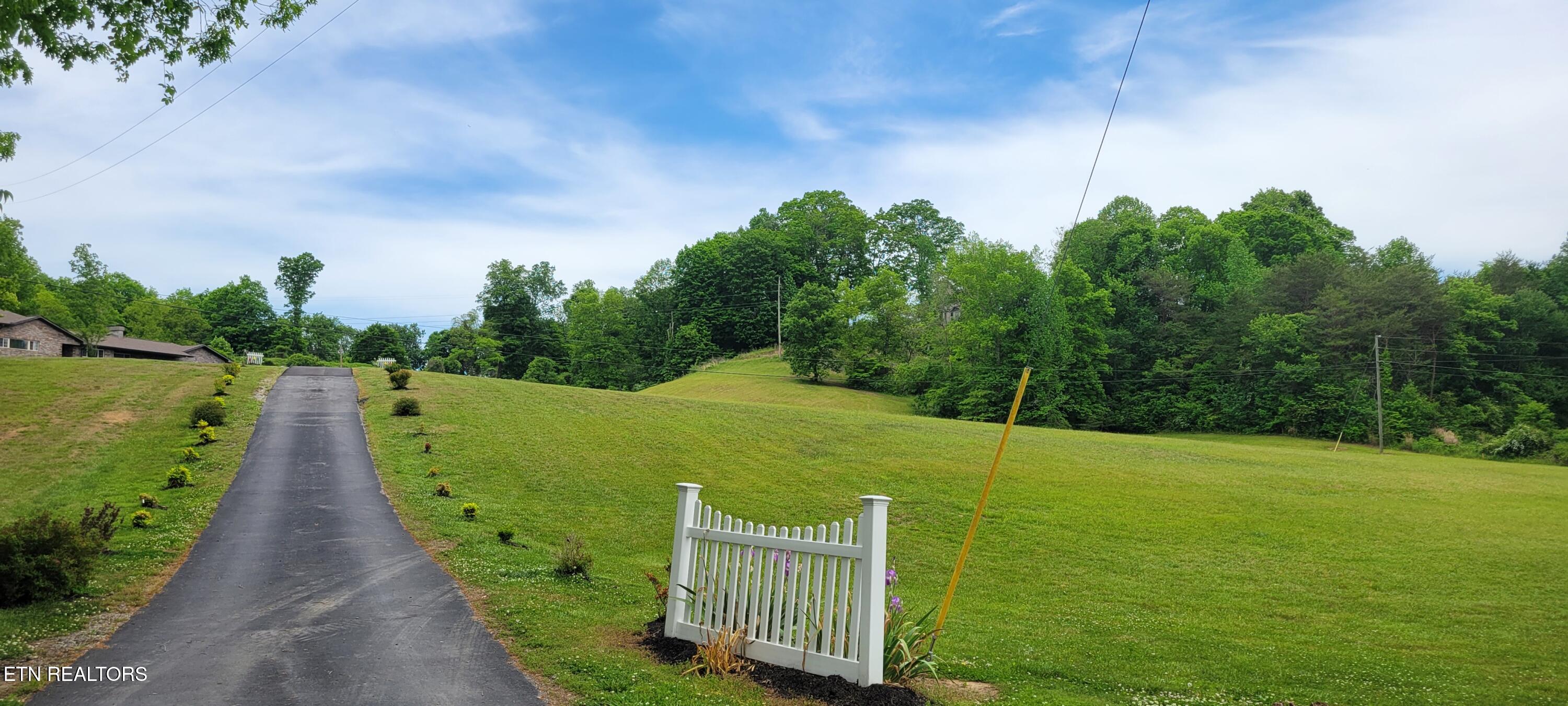 115 Jones Lane Clinton TN 37716