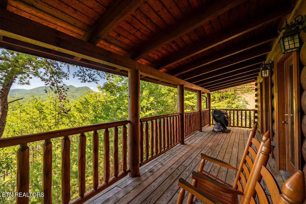 2040 Cougar Crossing Way Sevierville TN 37862