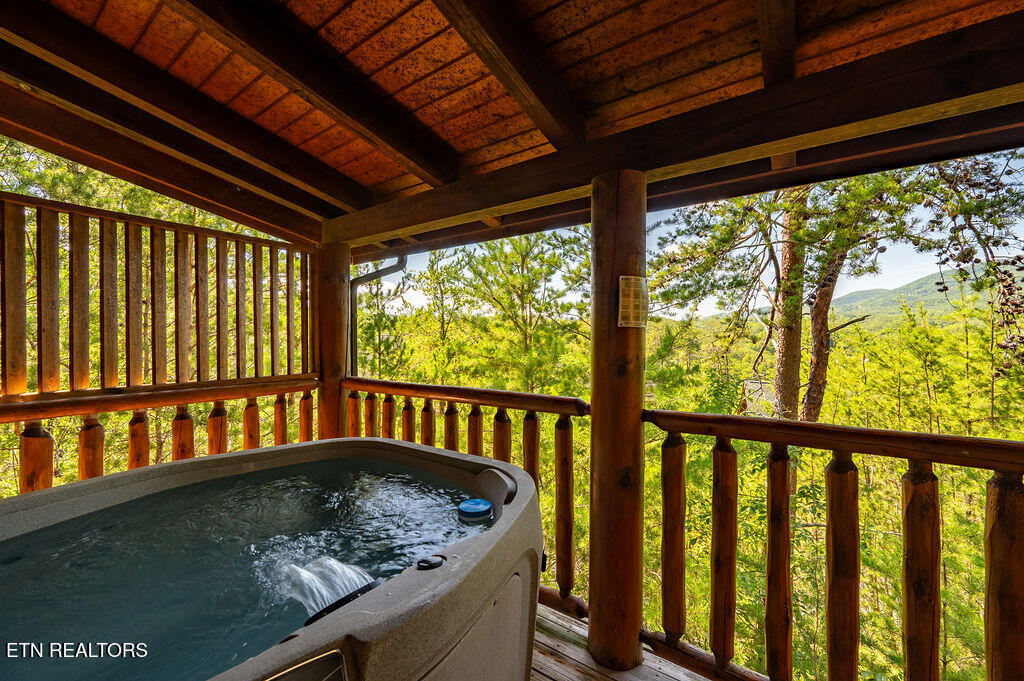 2040 Cougar Crossing Way Sevierville TN 37862
