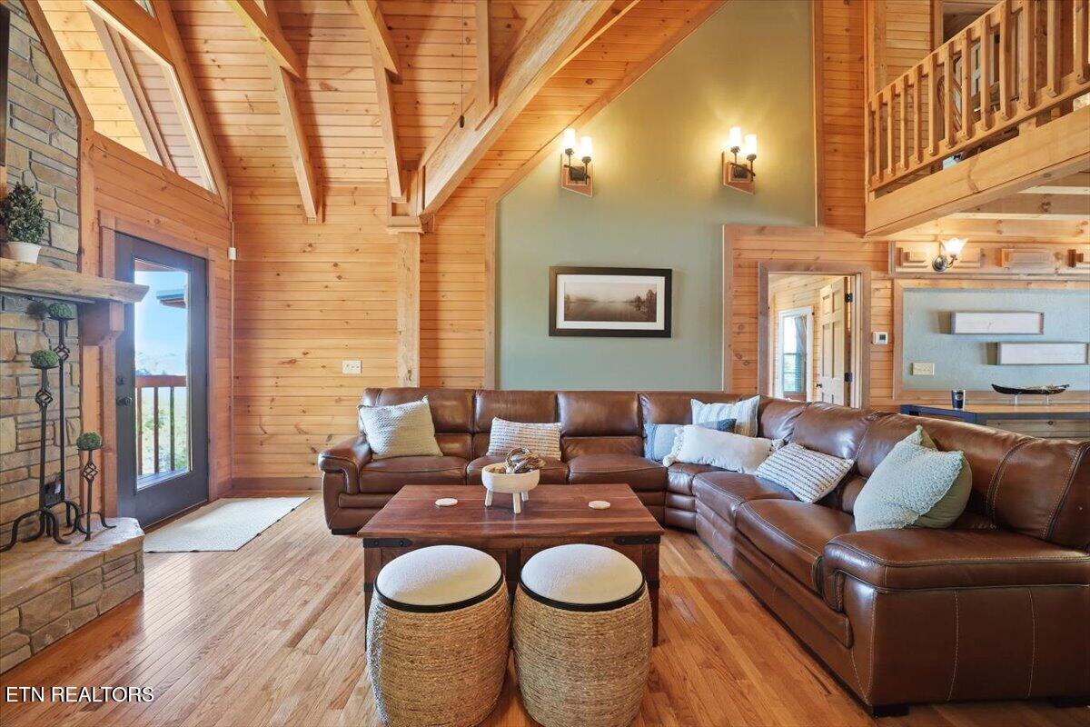 1836 Range Road Dandridge TN 37725