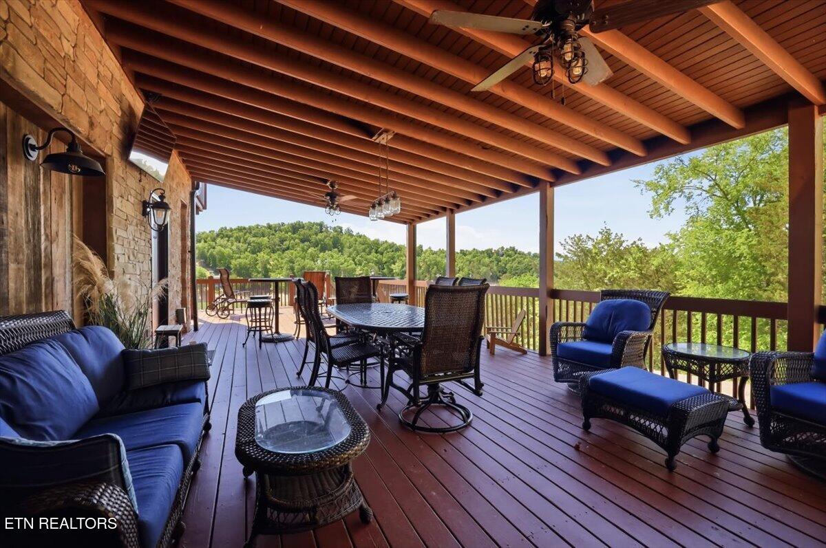 1836 Range Road Dandridge TN 37725