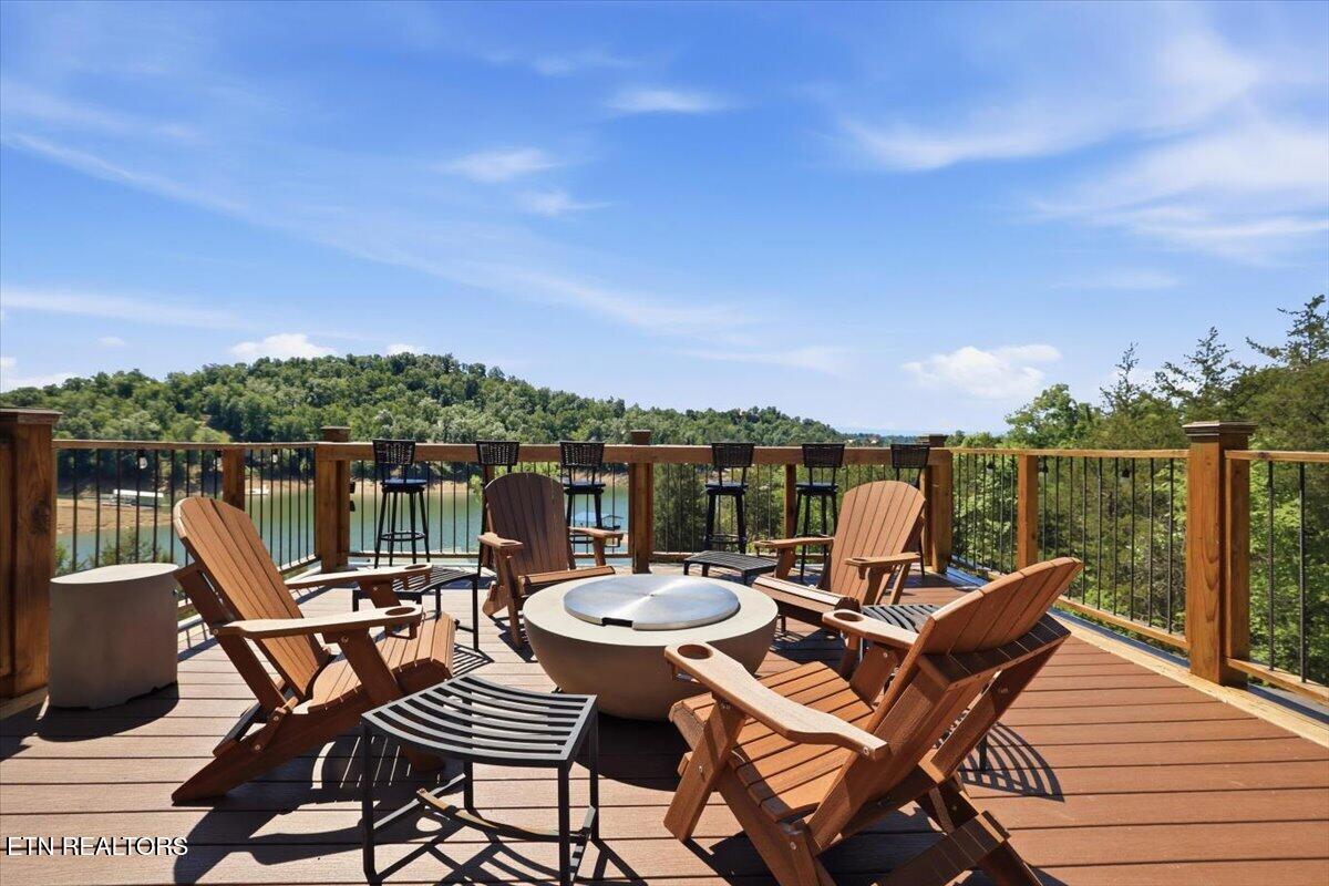1836 Range Road Dandridge TN 37725
