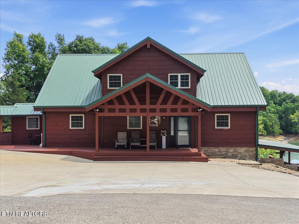 1836 Range Road Dandridge TN 37725