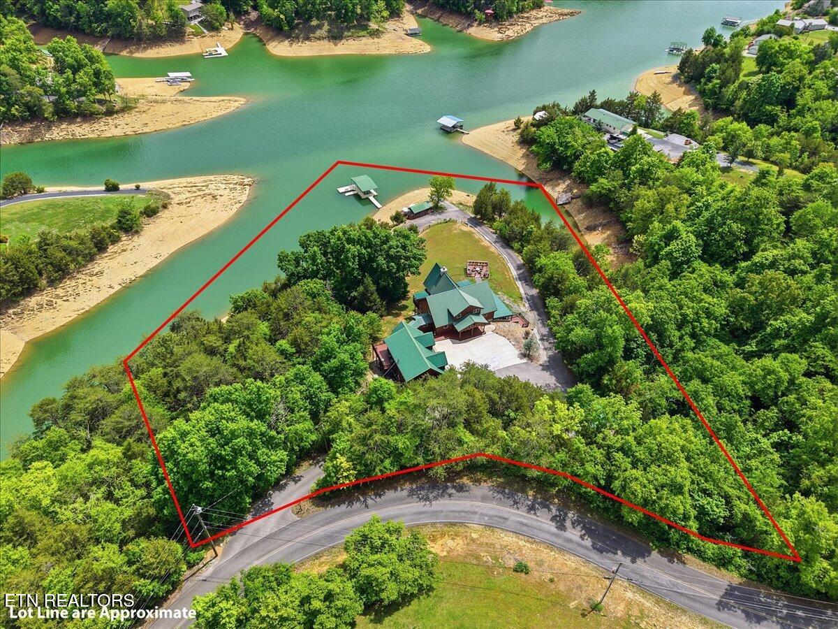 1836 Range Road Dandridge TN 37725