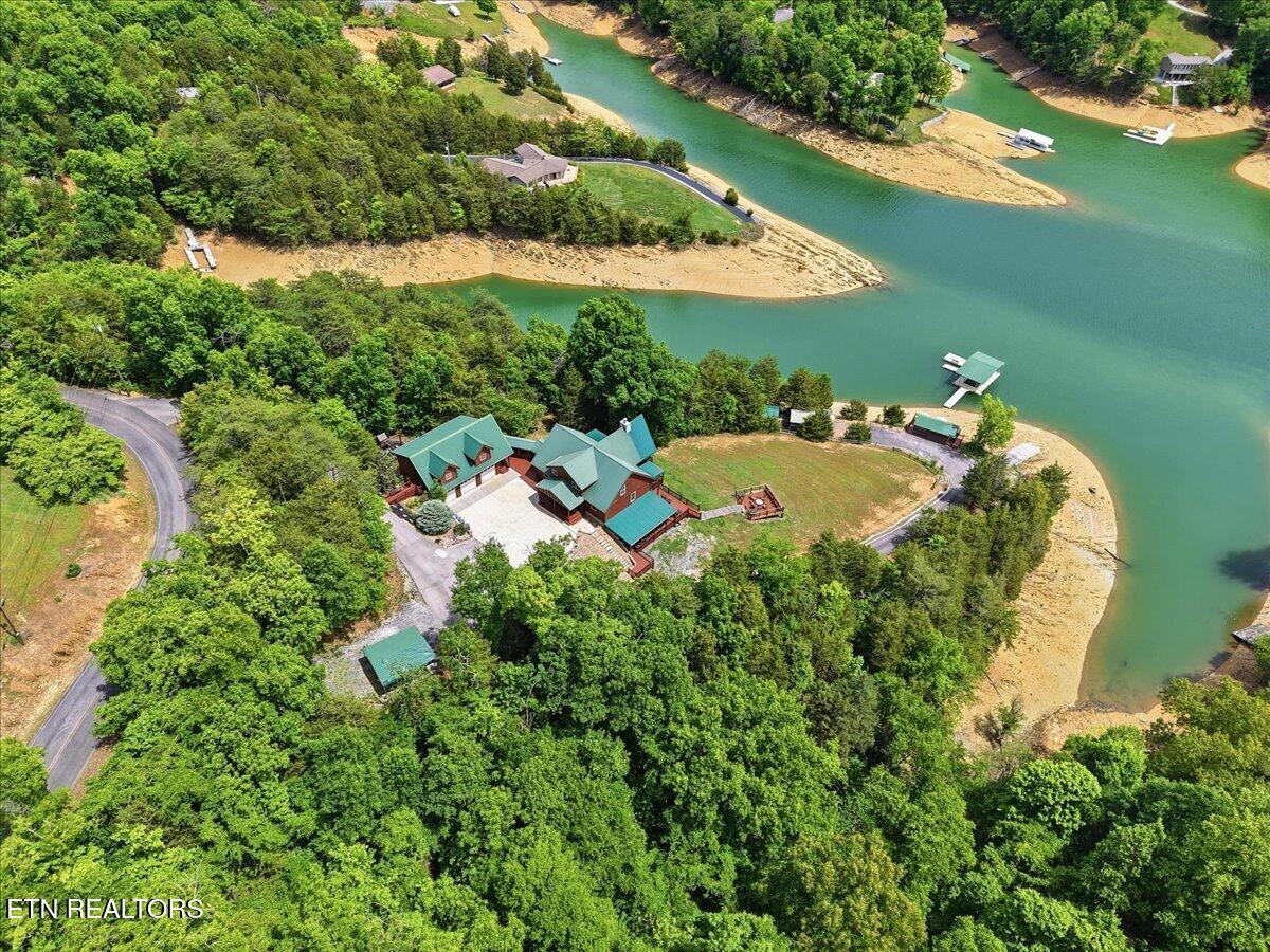 1836 Range Road Dandridge TN 37725
