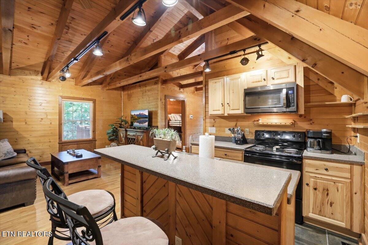 1836 Range Road Dandridge TN 37725