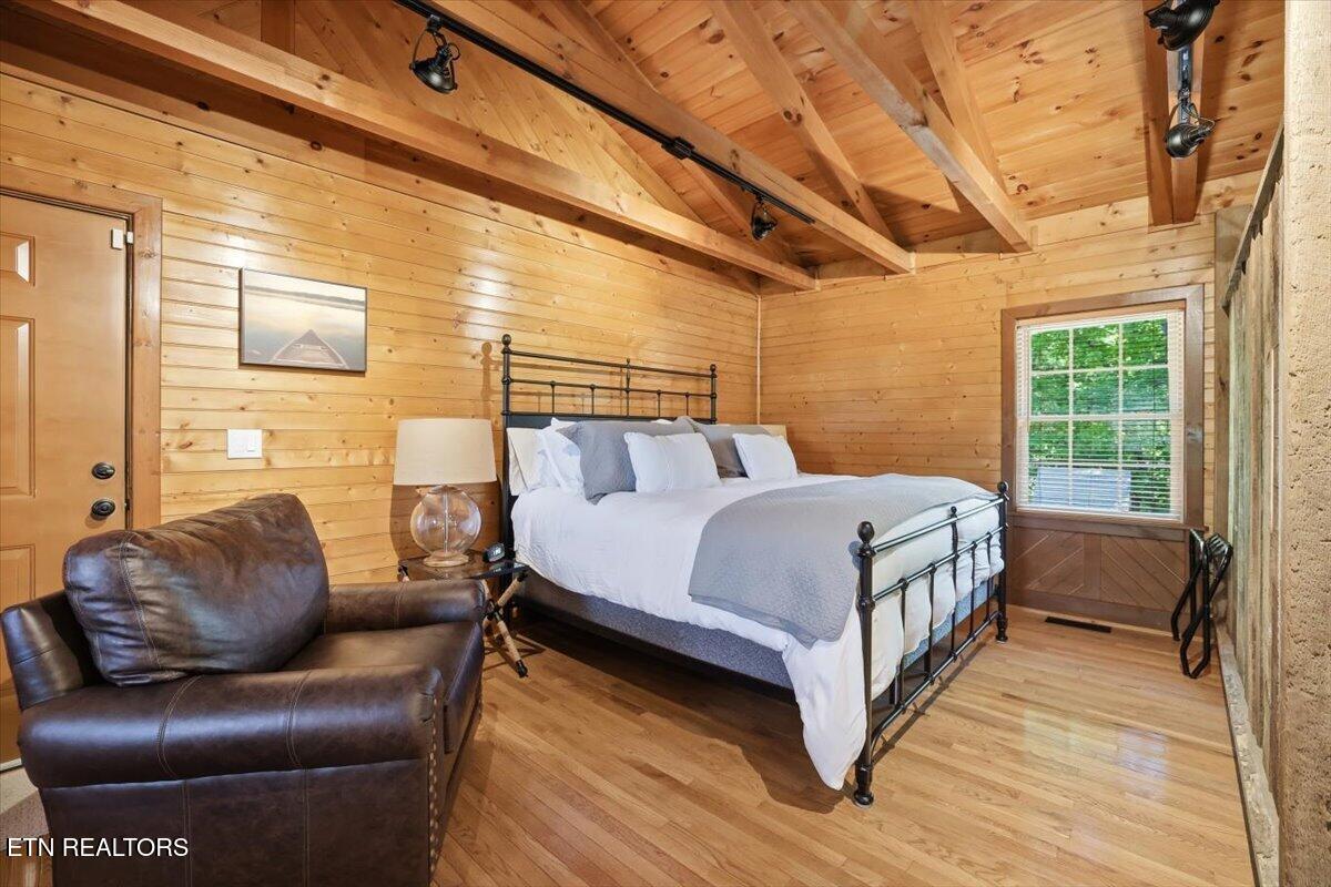 1836 Range Road Dandridge TN 37725