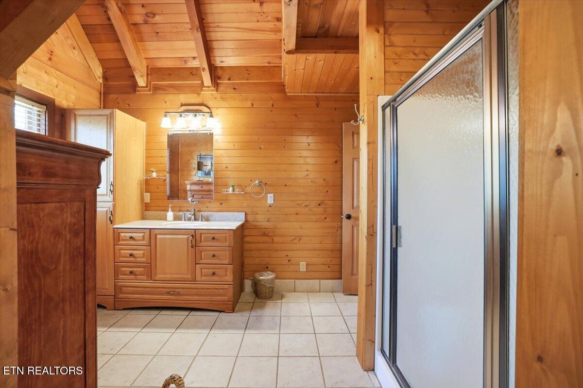 1836 Range Road Dandridge TN 37725