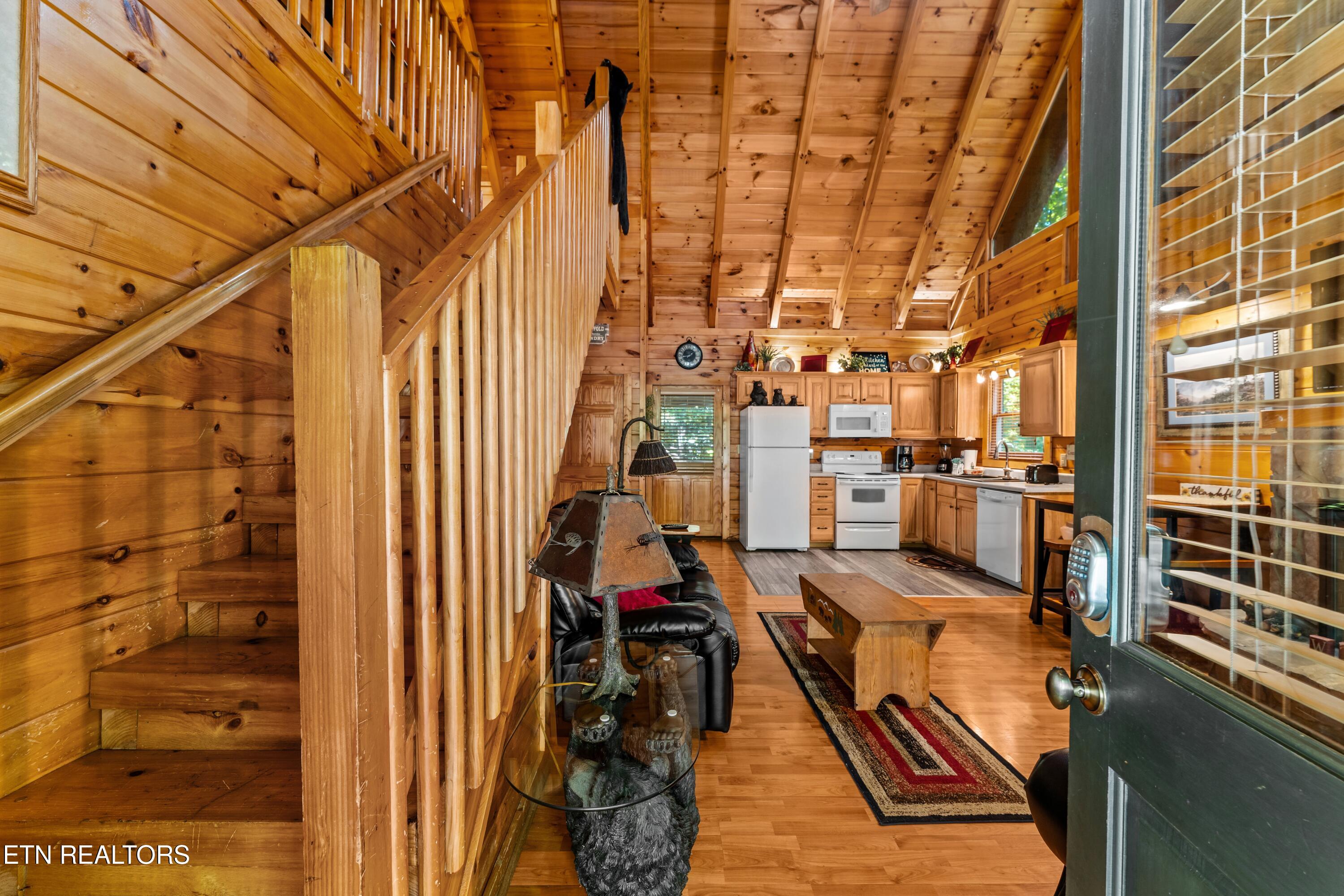 656 Forest Drive Pigeon Forge TN 37863