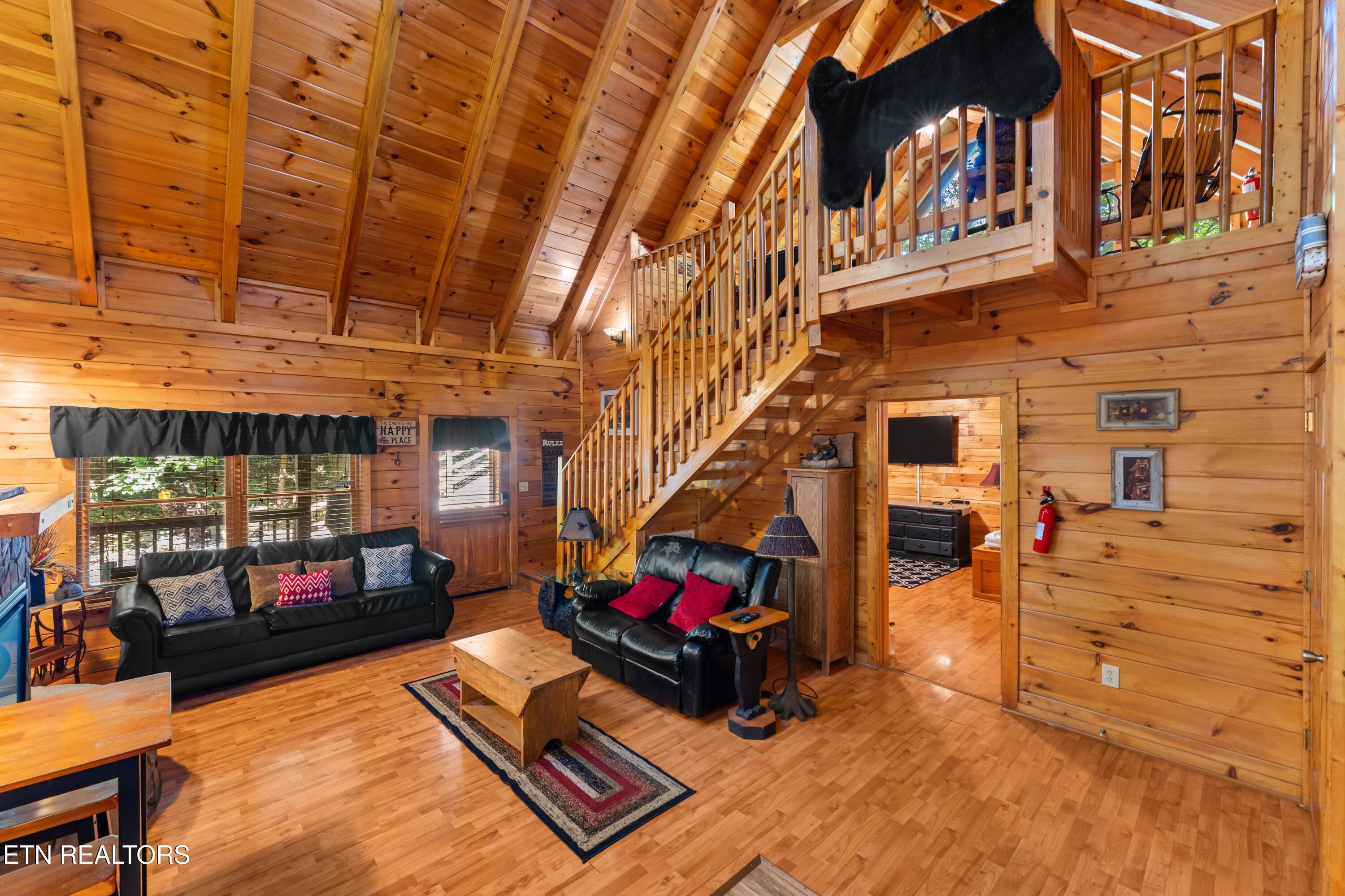 656 Forest Drive Pigeon Forge TN 37863