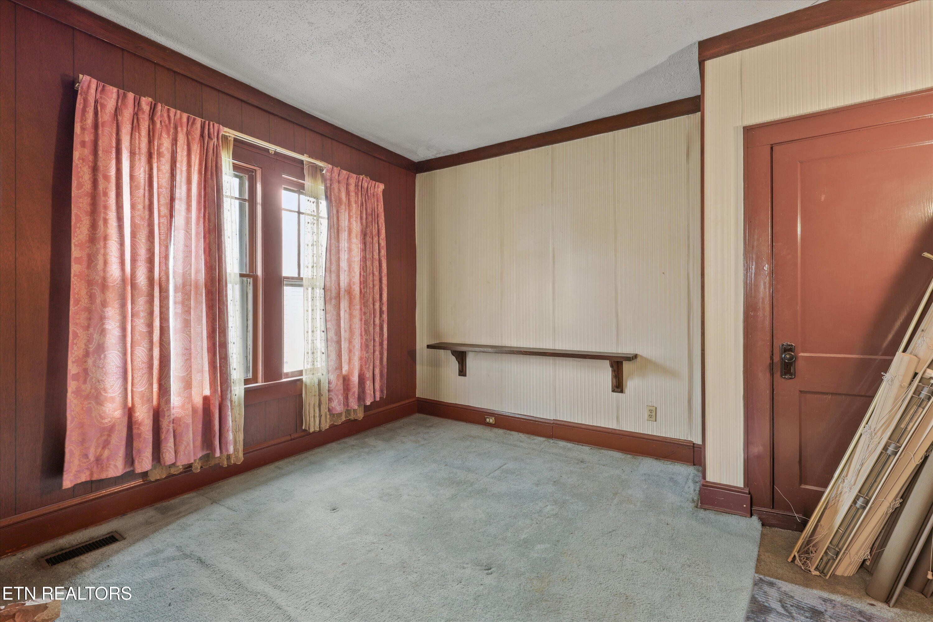 4133 Holston Drive Knoxville TN 37914