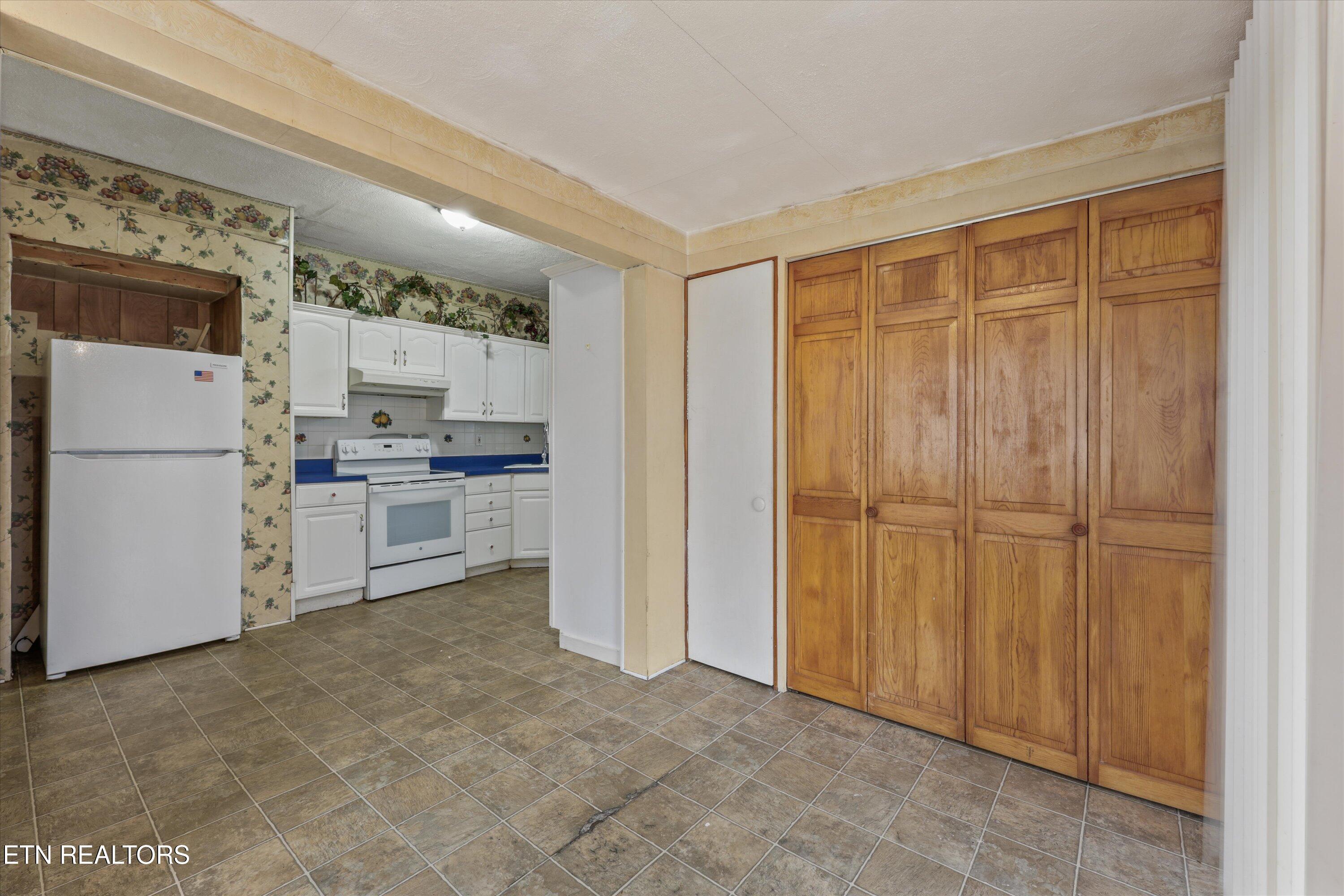 4133 Holston Drive Knoxville TN 37914