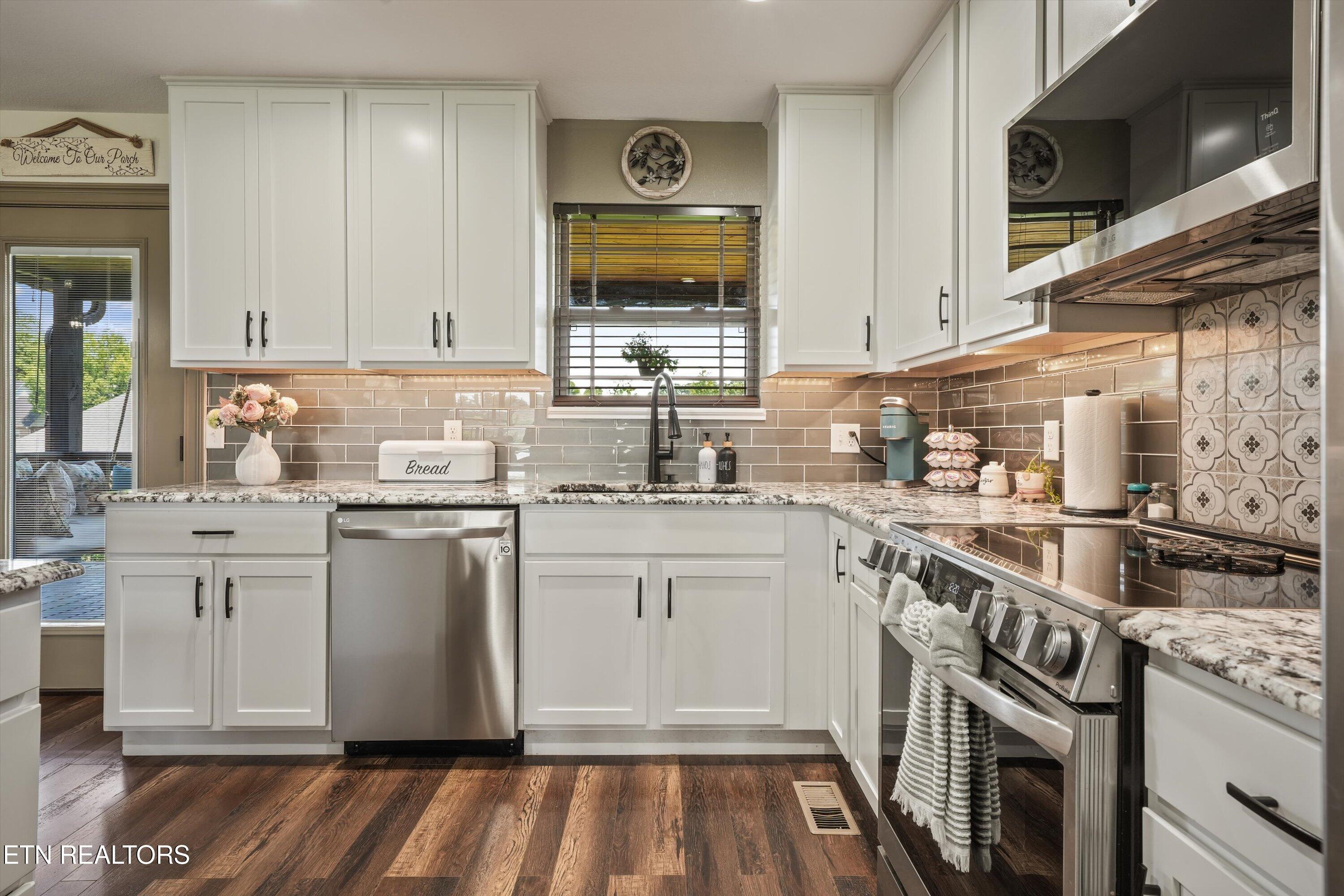 1619 Cascading Falls Lane Sevierville TN 37876