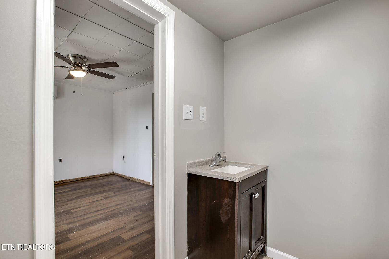 1315 Grove Street Loudon TN 37774