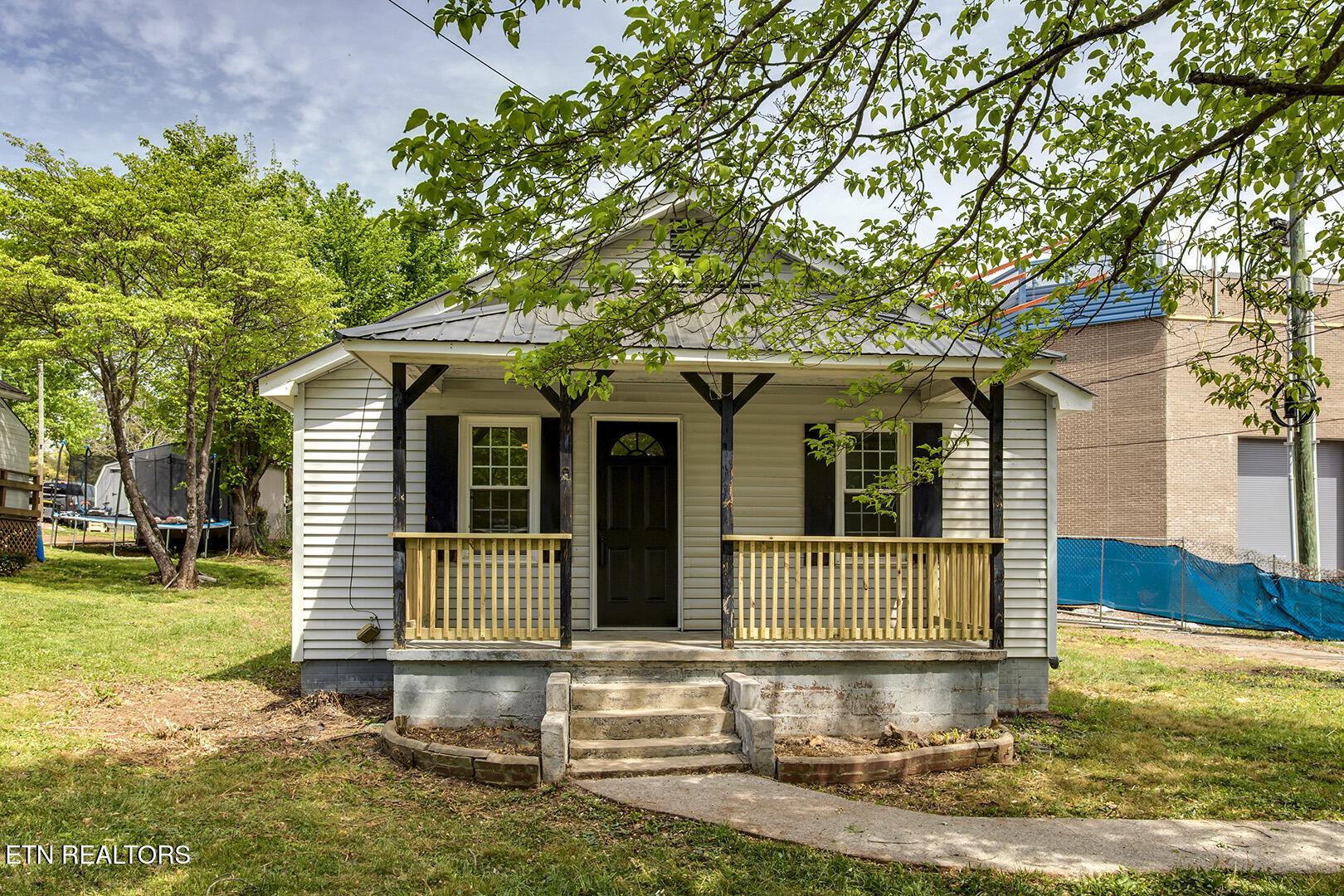 1315 Grove Street Loudon TN 37774