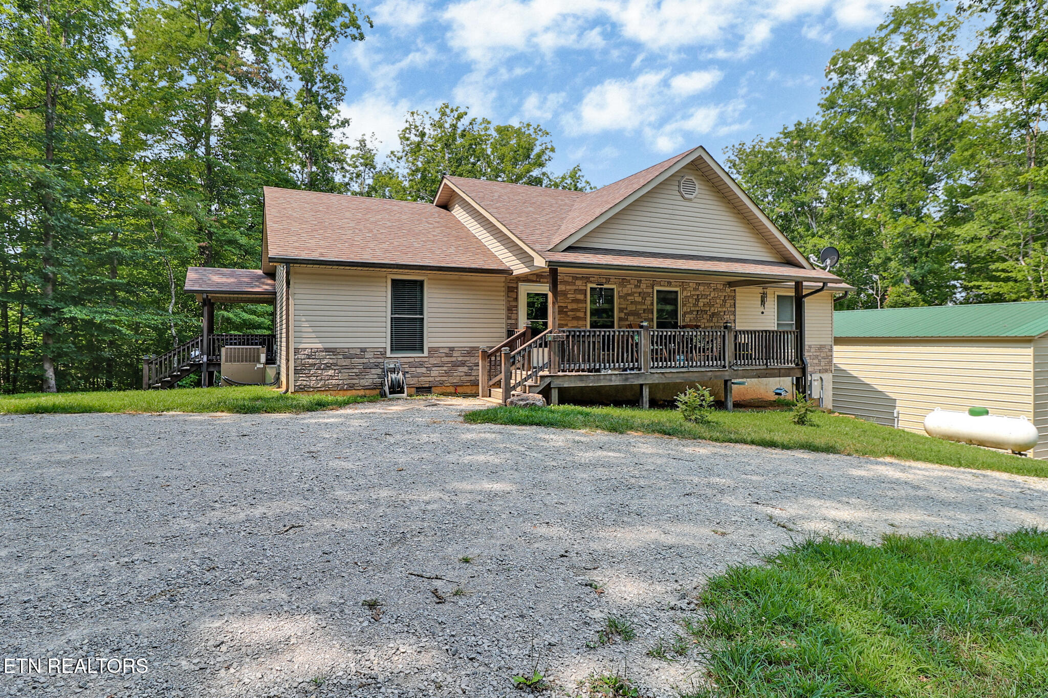 68 Buffalo Cove Lane Jamestown TN 38556