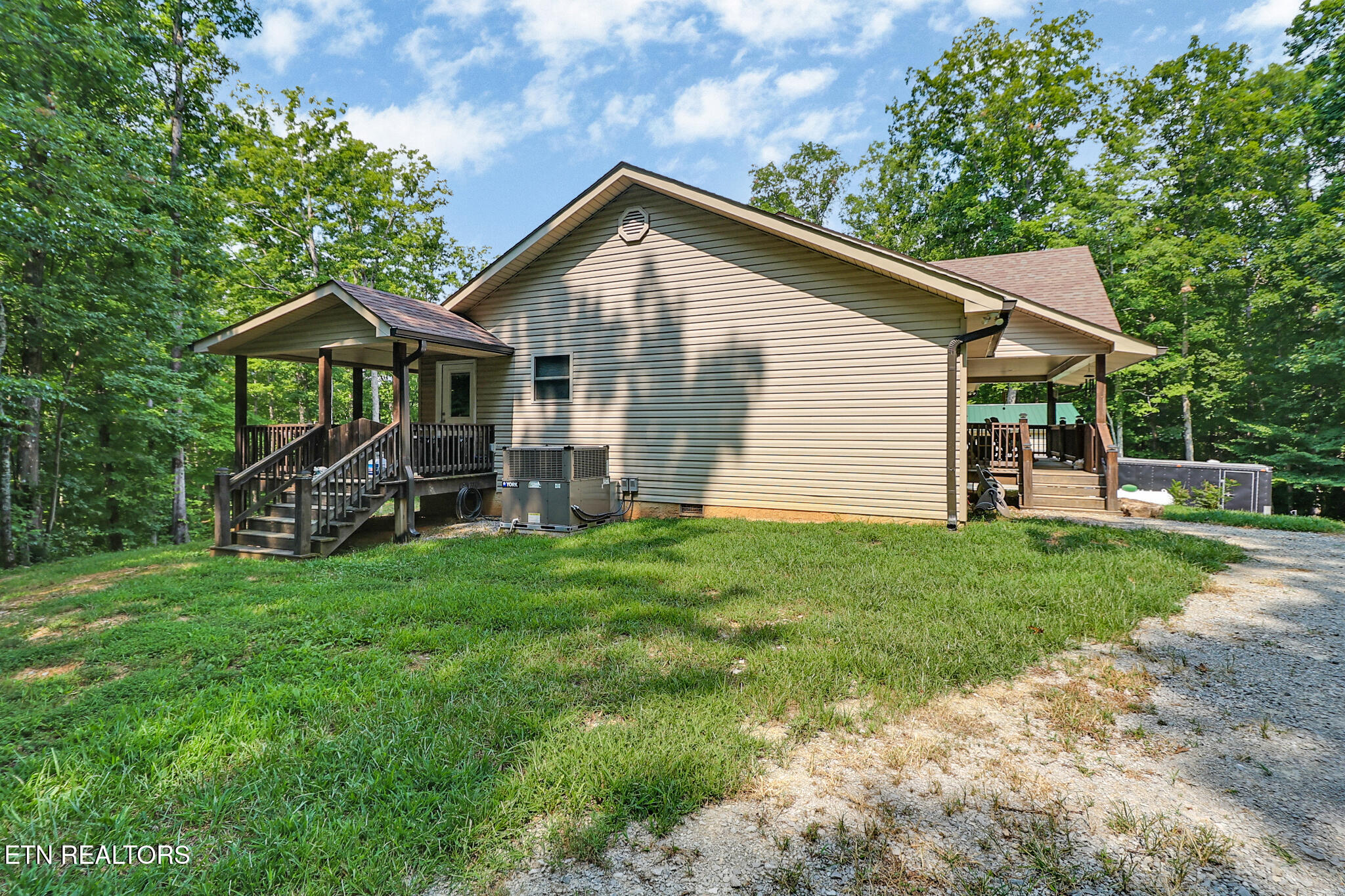 68 Buffalo Cove Lane Jamestown TN 38556
