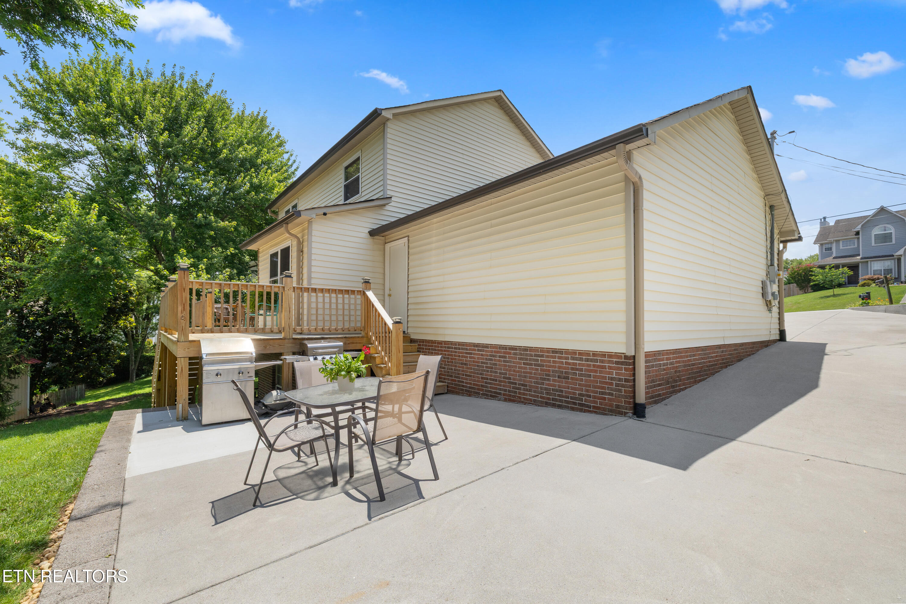 8821 Quails Bend Lane Knoxville TN 37923