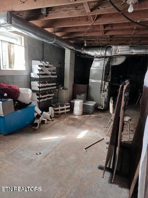 404 E 4th Street Lafollette TN 37766