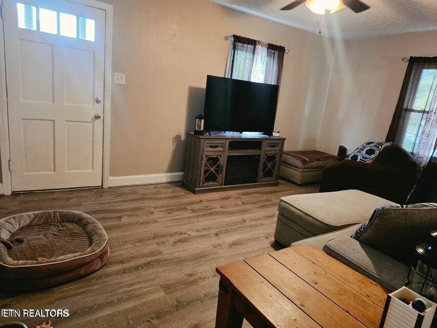 404 E 4th Street Lafollette TN 37766