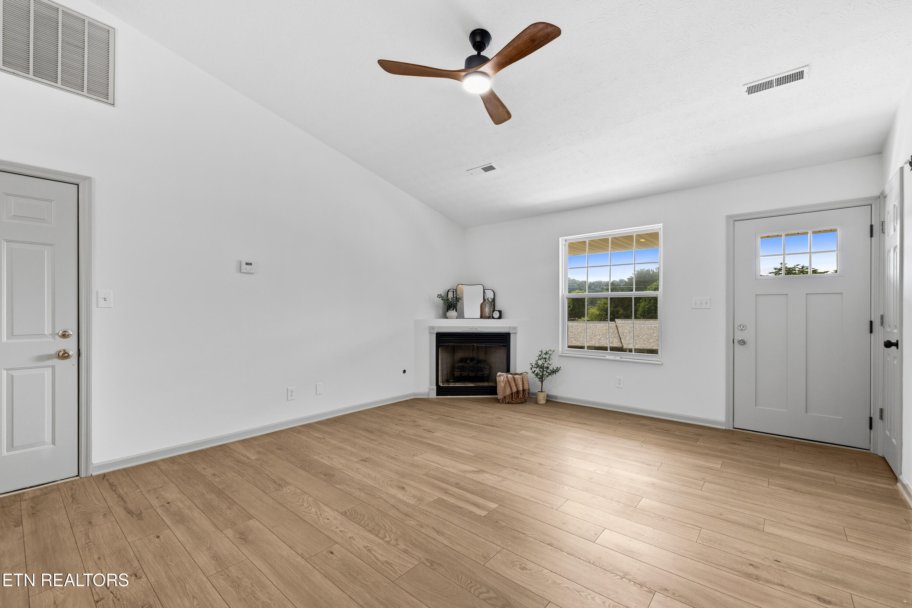 7545 Lyle Bend Lane Knoxville TN 37918