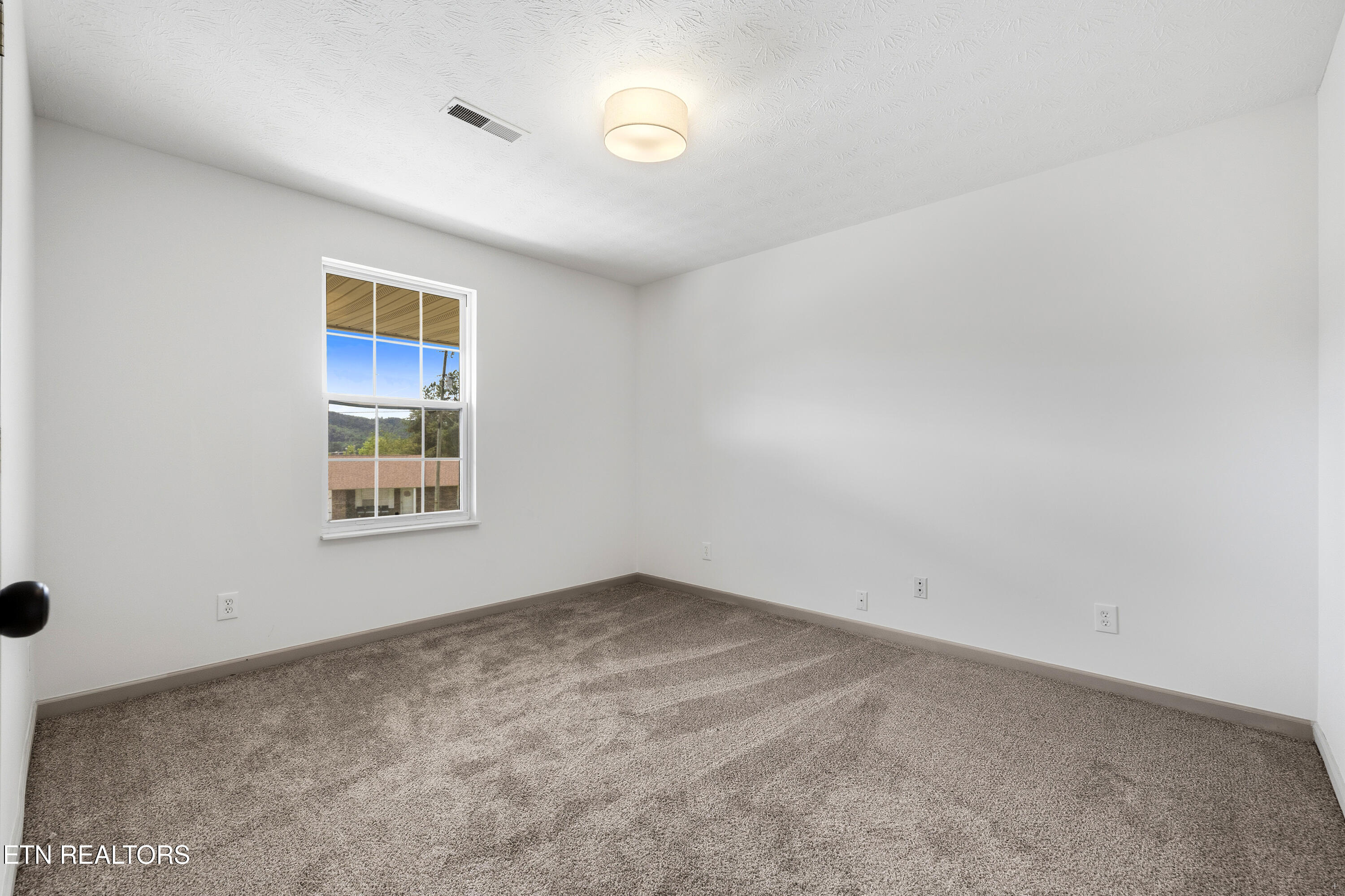 7545 Lyle Bend Lane Knoxville TN 37918