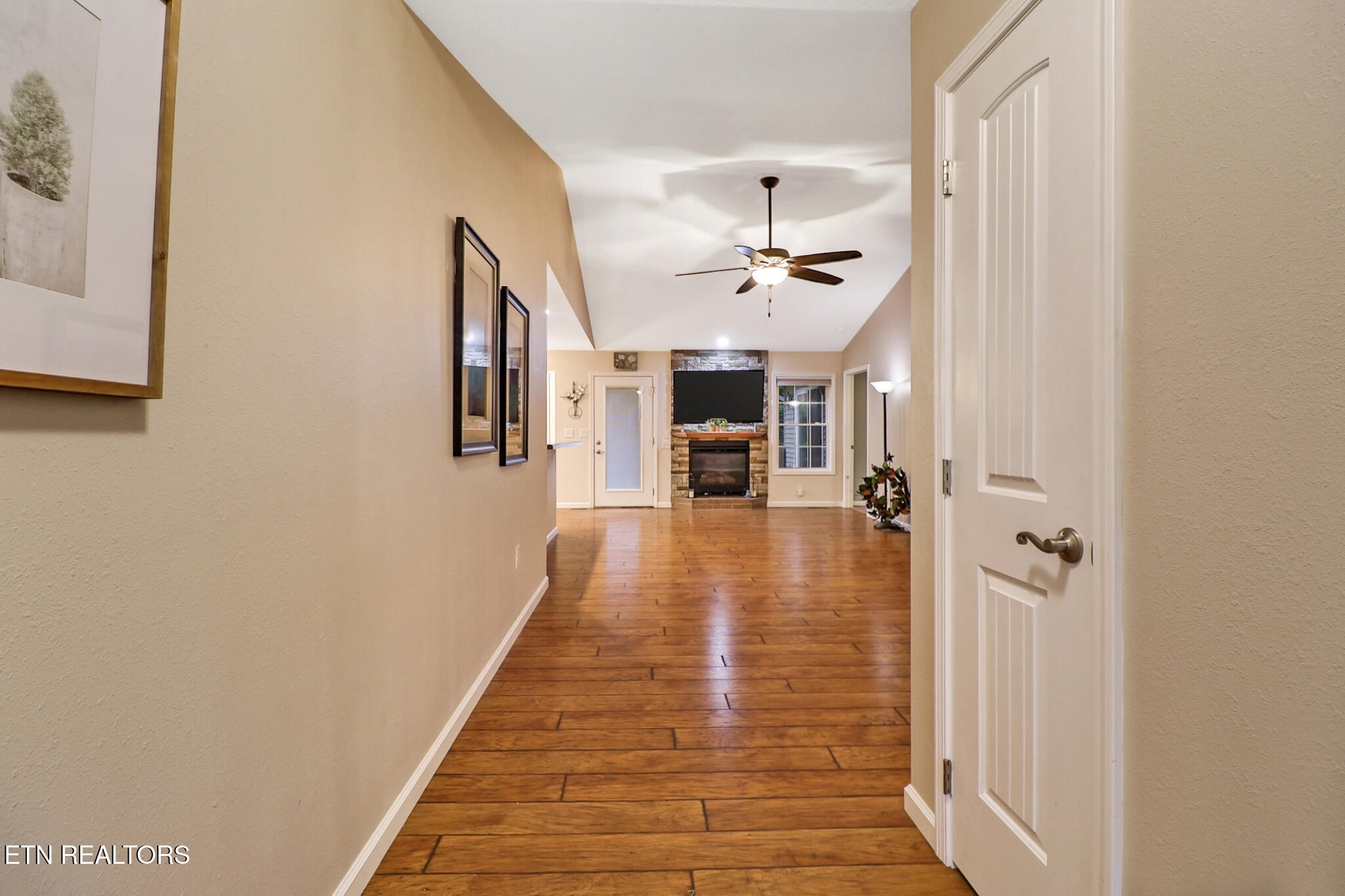 10 Dickens Lane Fairfield Glade TN 38558