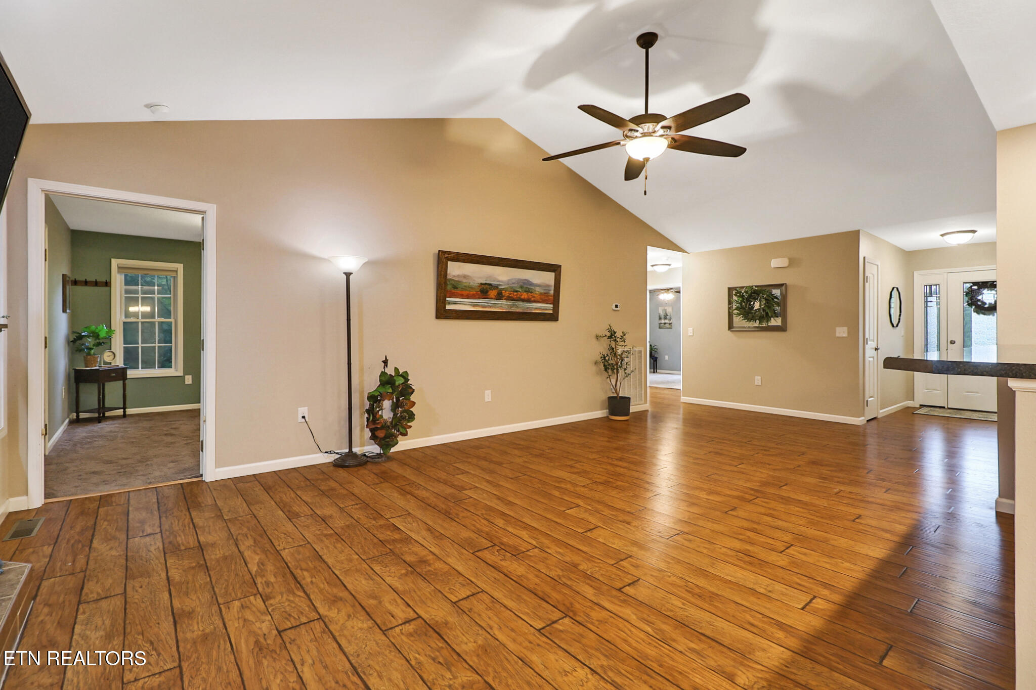 10 Dickens Lane Fairfield Glade TN 38558
