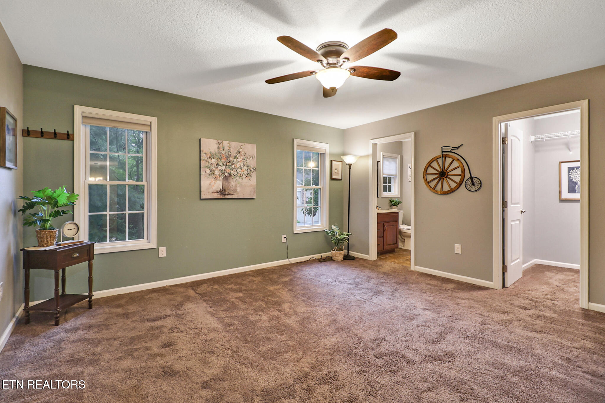 10 Dickens Lane Fairfield Glade TN 38558