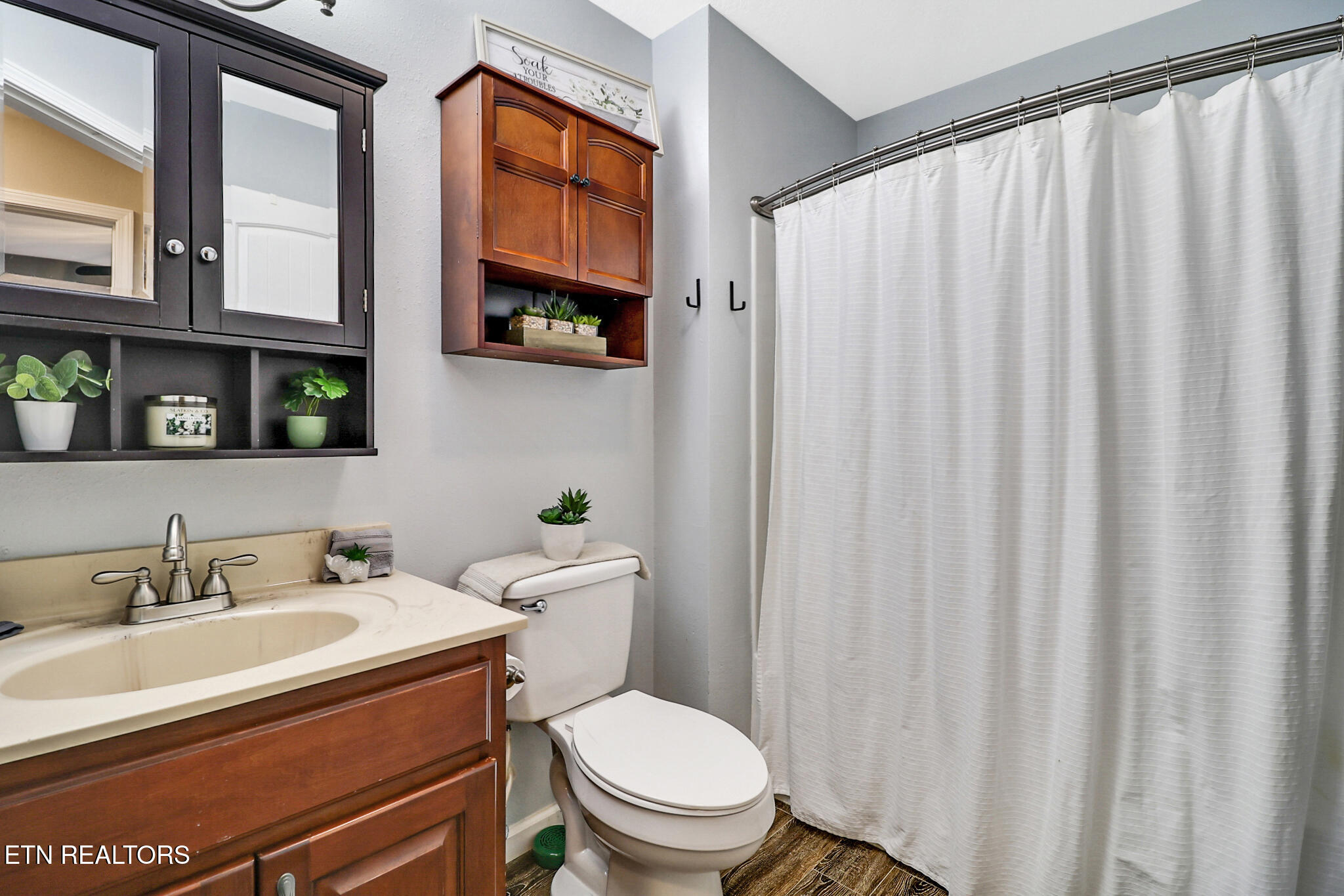 10 Dickens Lane Fairfield Glade TN 38558
