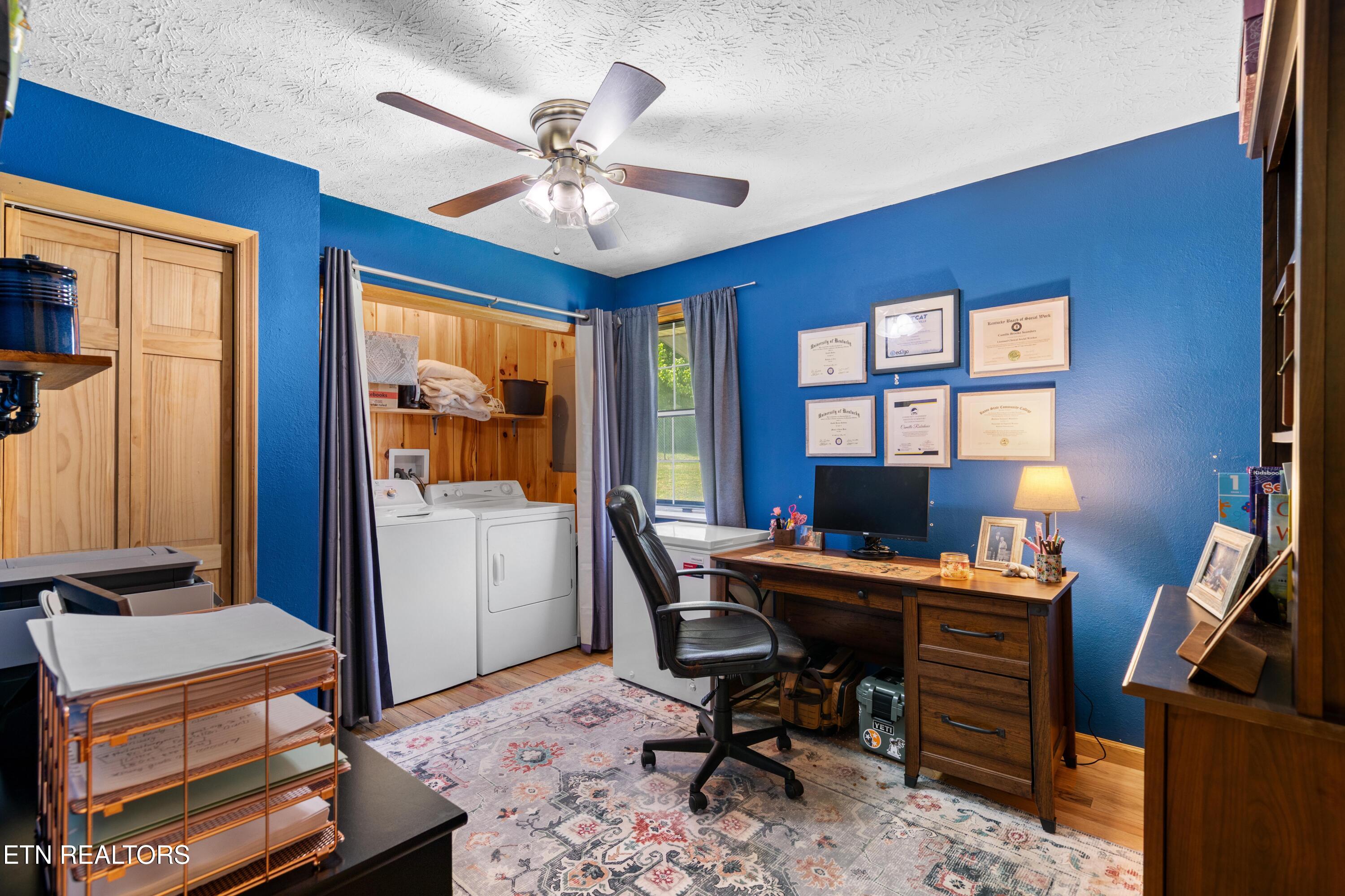 406 Douglas Lane Jellico TN 37762